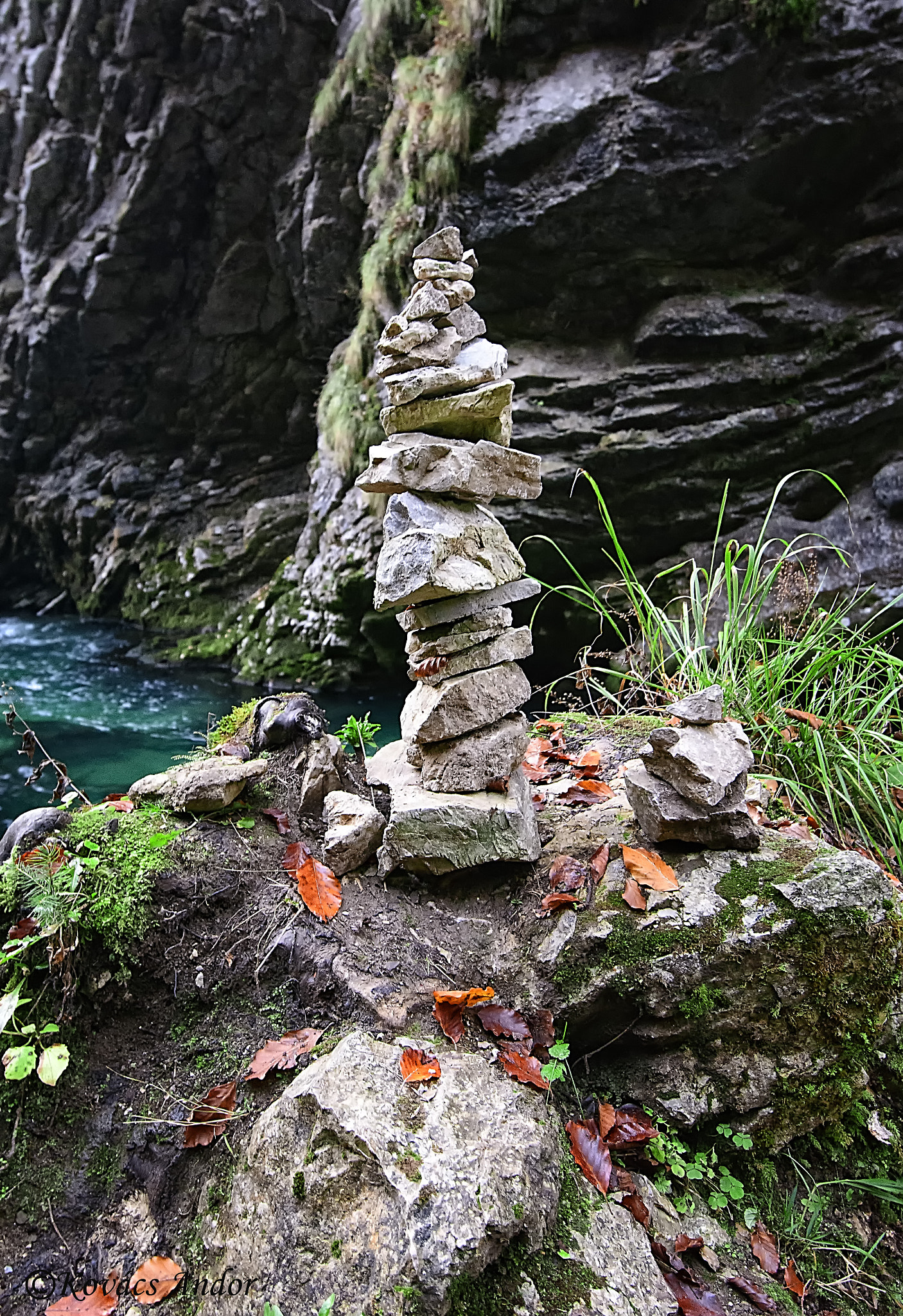 Nikon AF-S Nikkor 16-35mm F4G ED VR sample photo. Stacked stones photography
