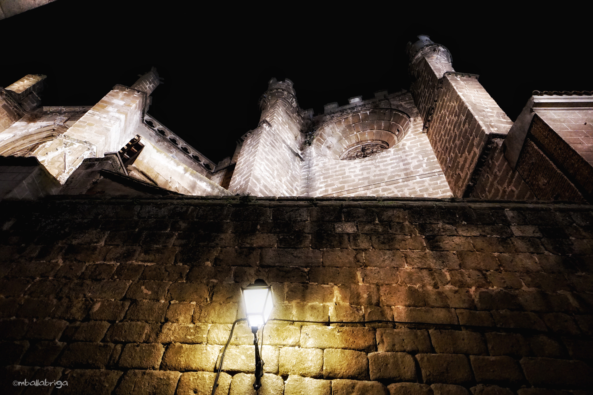 Sony E 10-18mm F4 OSS sample photo. Toledo's cathedral photography