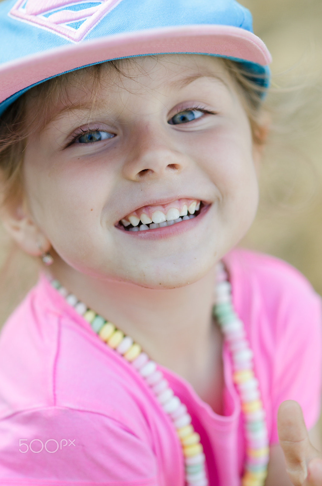 Nikon D7000 + Nikon AF Nikkor 85mm F1.8D sample photo. Girl is having fun photography