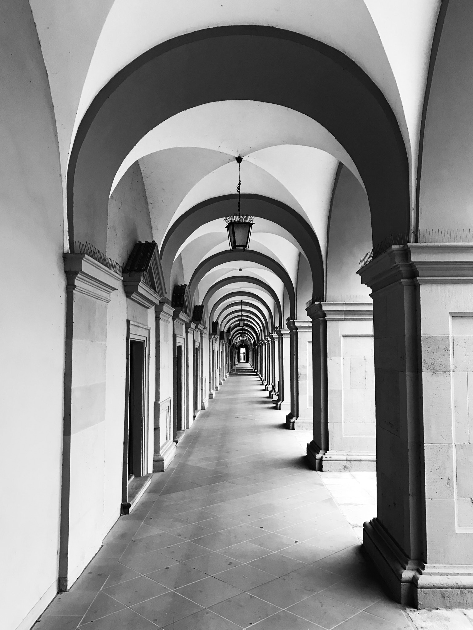 Apple iPhone 7 Plus sample photo. Hofdurchgang  im juliusspital photography