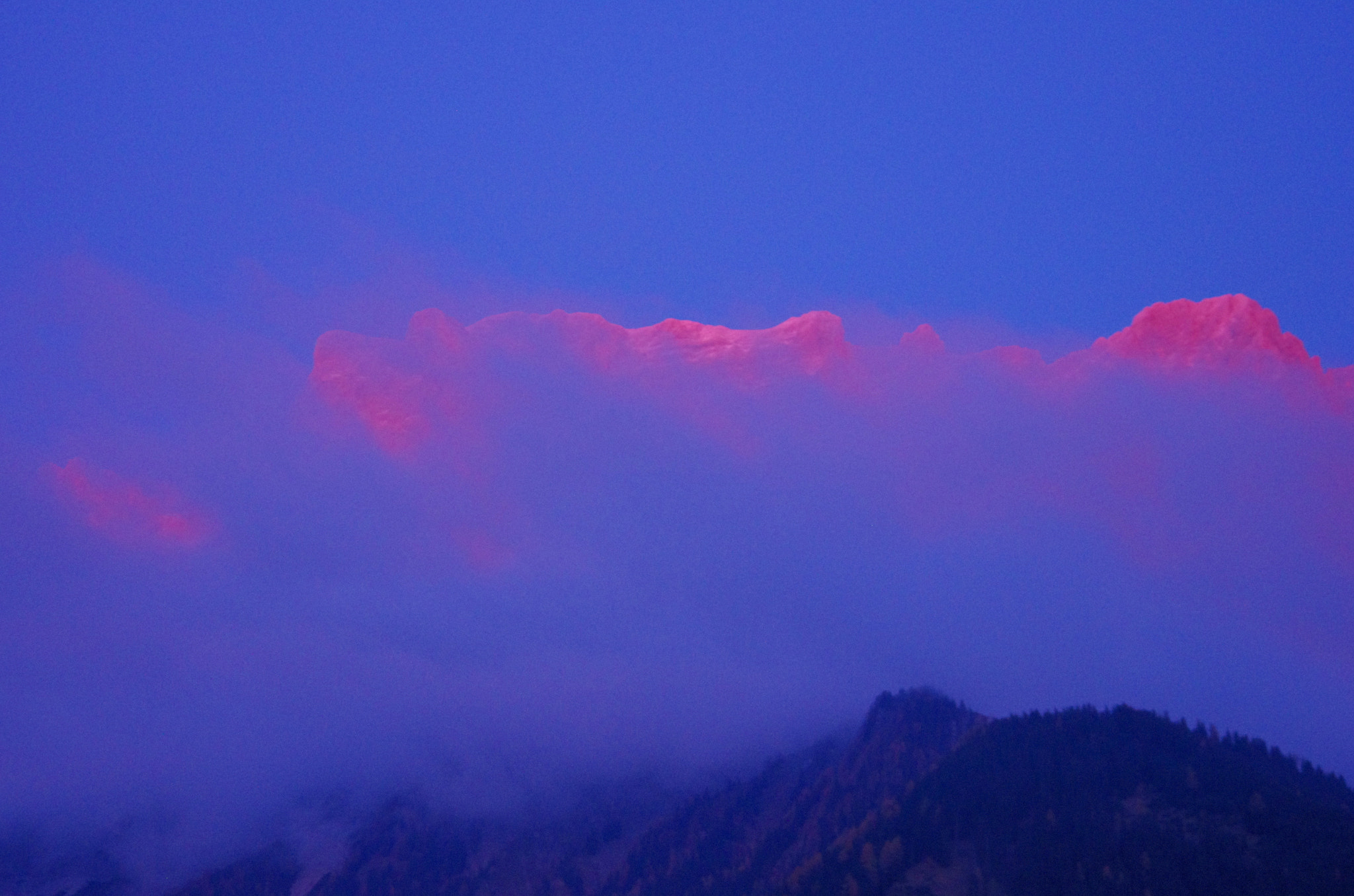 Pentax K-5 sample photo. Last sunlight - real colors! - wetterstein in the evening photography