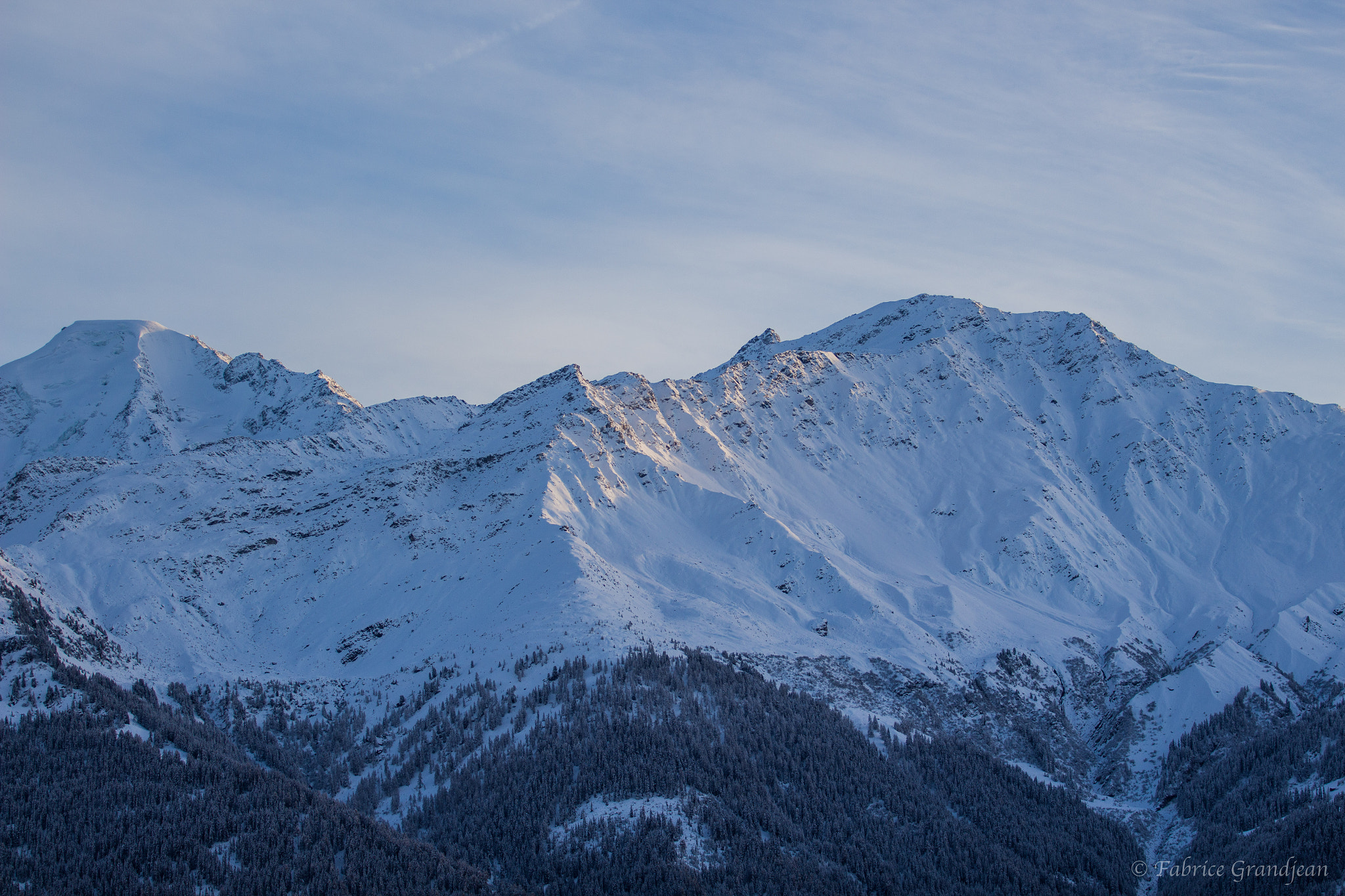 Canon EOS 700D (EOS Rebel T5i / EOS Kiss X7i) + Canon EF 70-200mm F4L USM sample photo. Swiss mountain photography