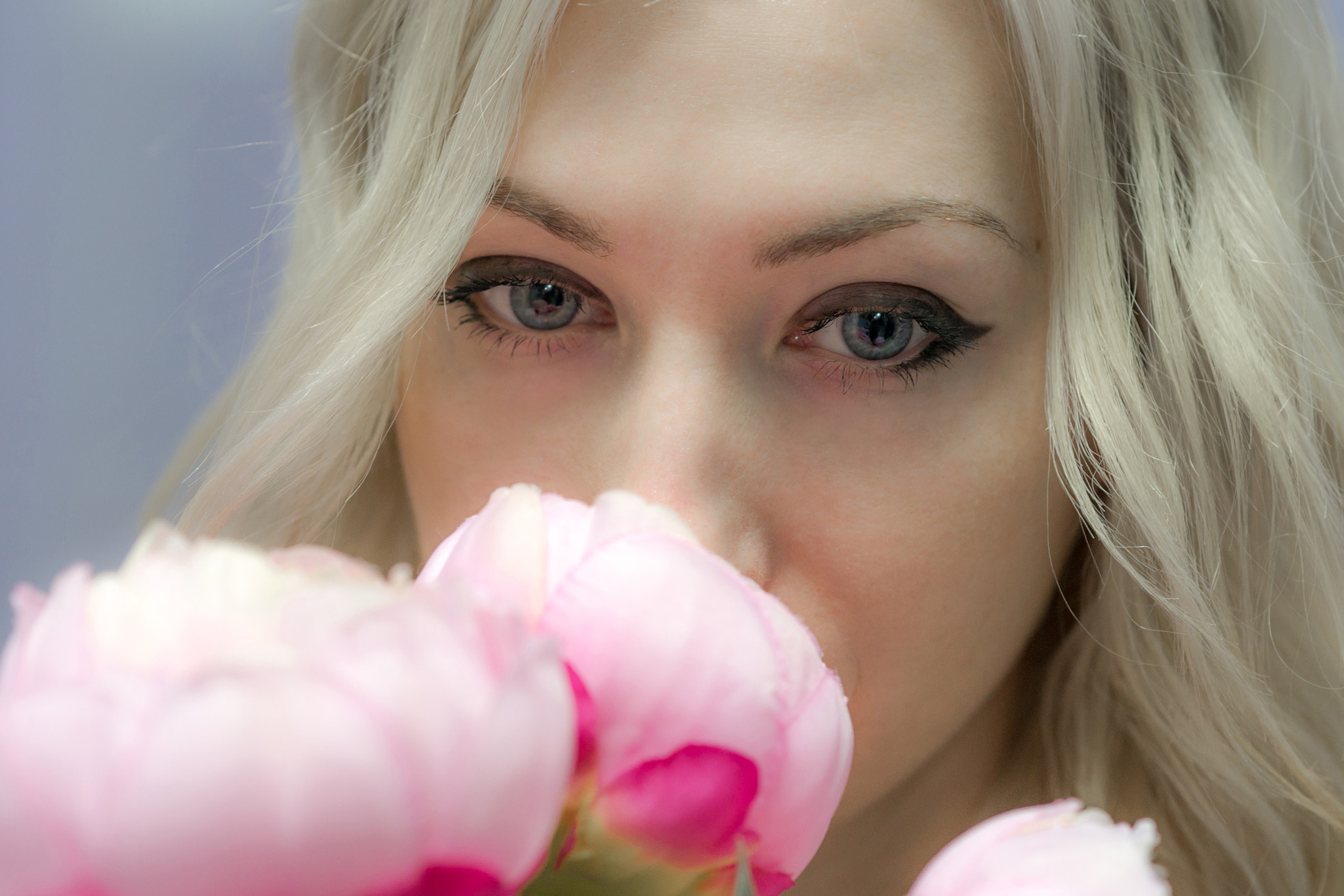 Panasonic Lumix DMC-GX7 + Olympus M.Zuiko Digital 45mm F1.8 sample photo. Blue eyes photography