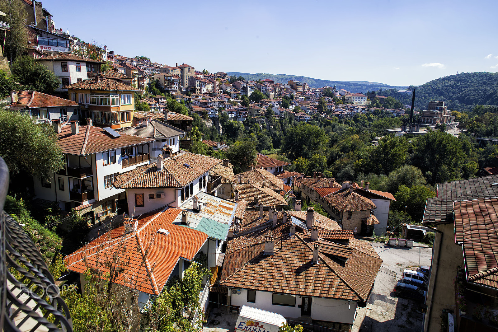 Canon EOS 6D + Canon EF 24mm F2.8 sample photo. Daytime skyline of houses and buildings in veliko photography