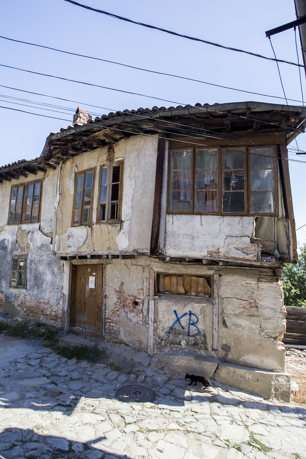 Canon EOS 6D + Canon EF 24mm F2.8 sample photo. Abandoned brick building in veliko tarnovo, bulgar photography