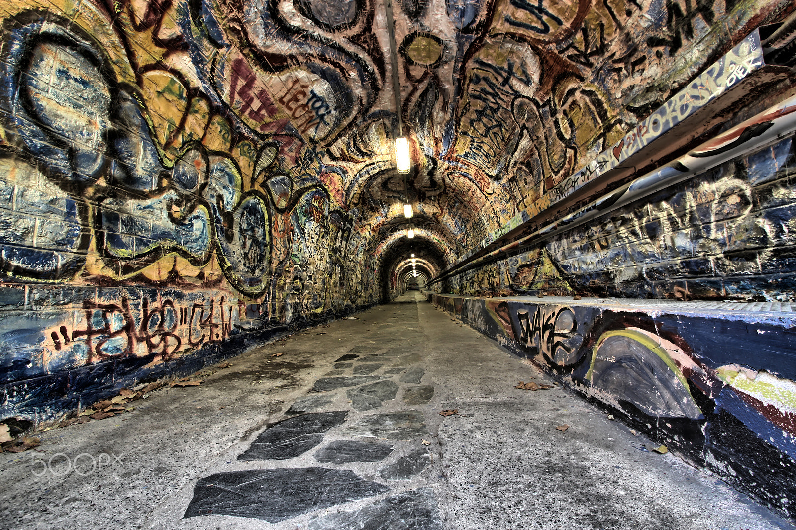 Canon EF-S 10-22mm F3.5-4.5 USM sample photo. Tunnel photography