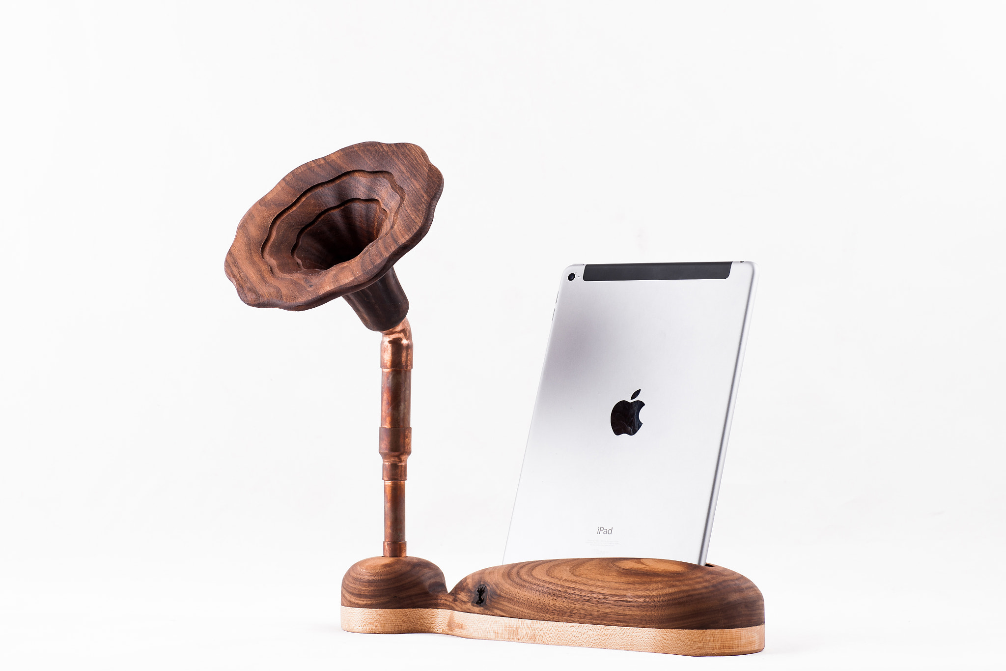 Canon EF 85mm F1.2 sample photo. Walnut wood speaker for ipad photography