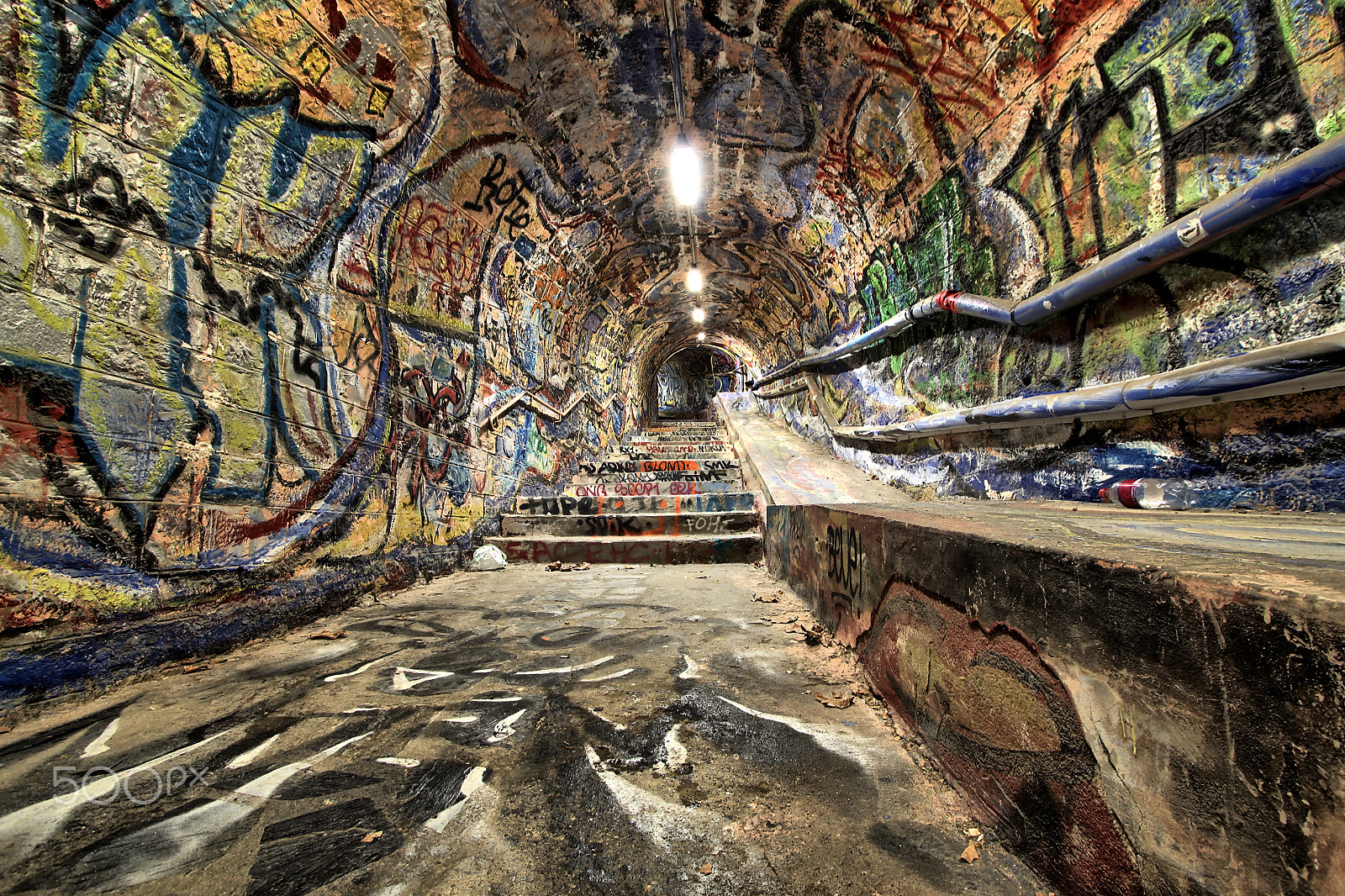 Canon EF-S 10-22mm F3.5-4.5 USM sample photo. Tunnel photography