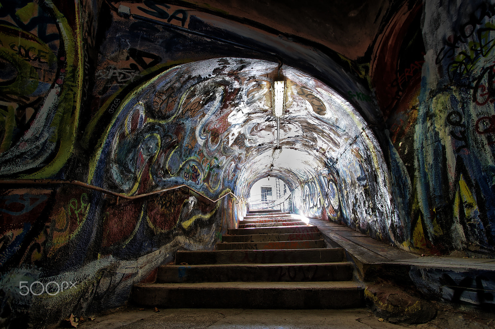Canon EF-S 10-22mm F3.5-4.5 USM sample photo. Tunnel photography