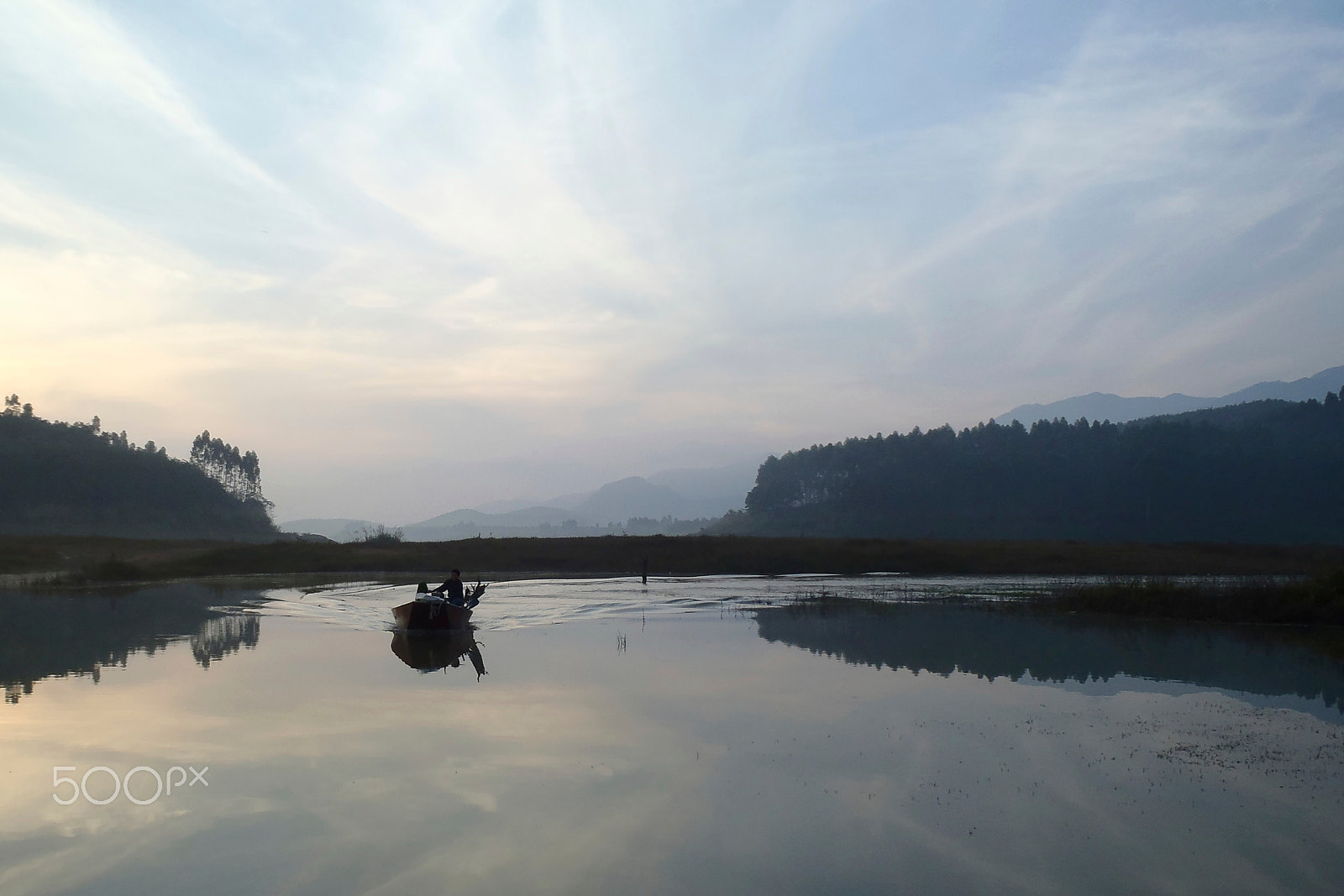 Olympus TG-810 sample photo. Bringing in the catch, sunrise photography