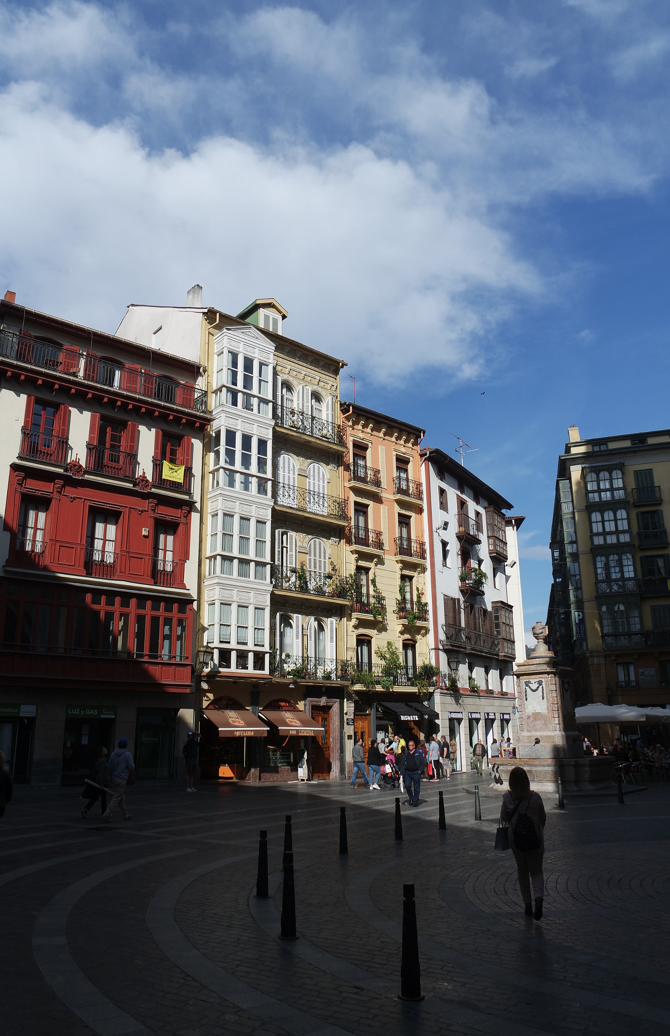 Samsung NX 16-50mm F3.5-5.6 Power Zoom ED OIS sample photo. Triangulo de luz photography