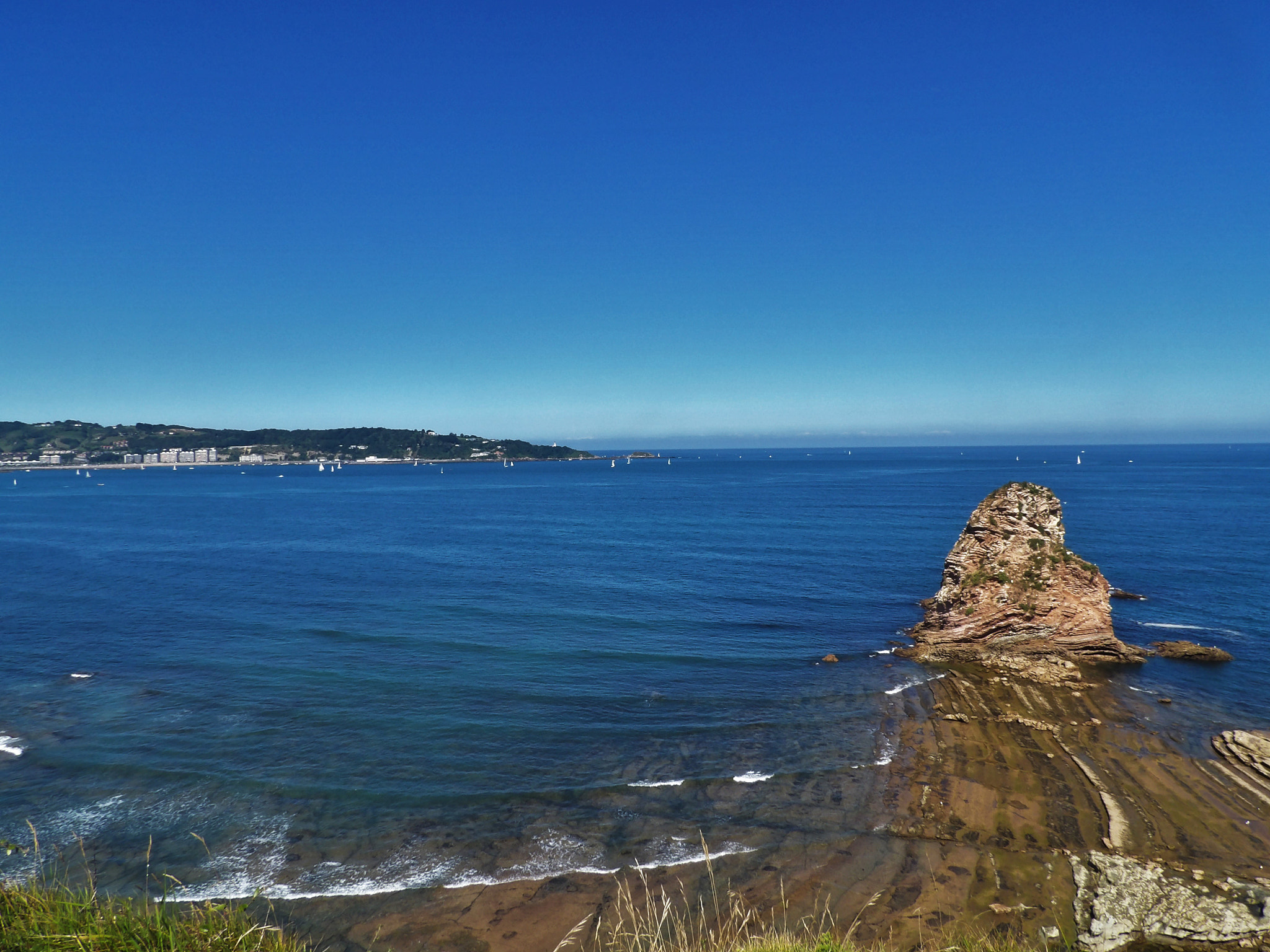 Ricoh PENTAX XG-1 sample photo. Hendaye photography