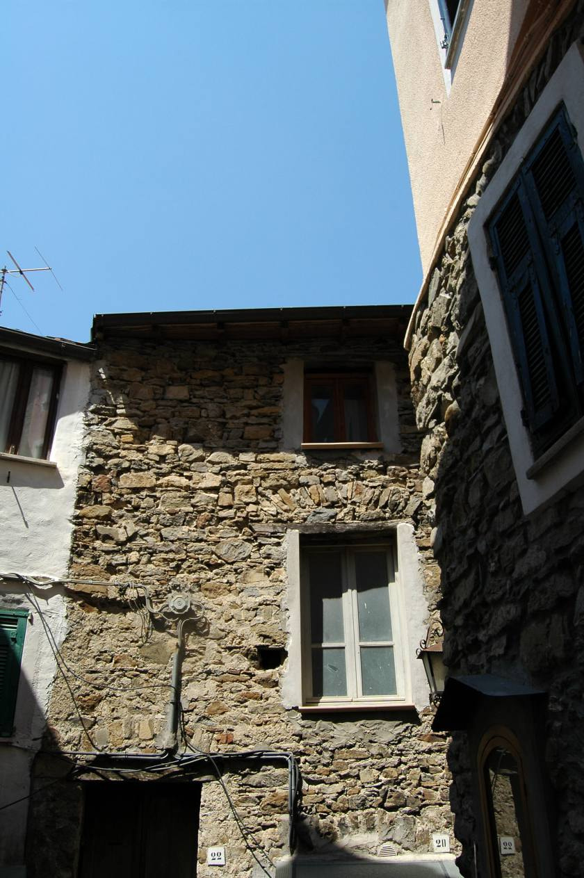 Nikon D70 sample photo. Castelvittorio (im) photography