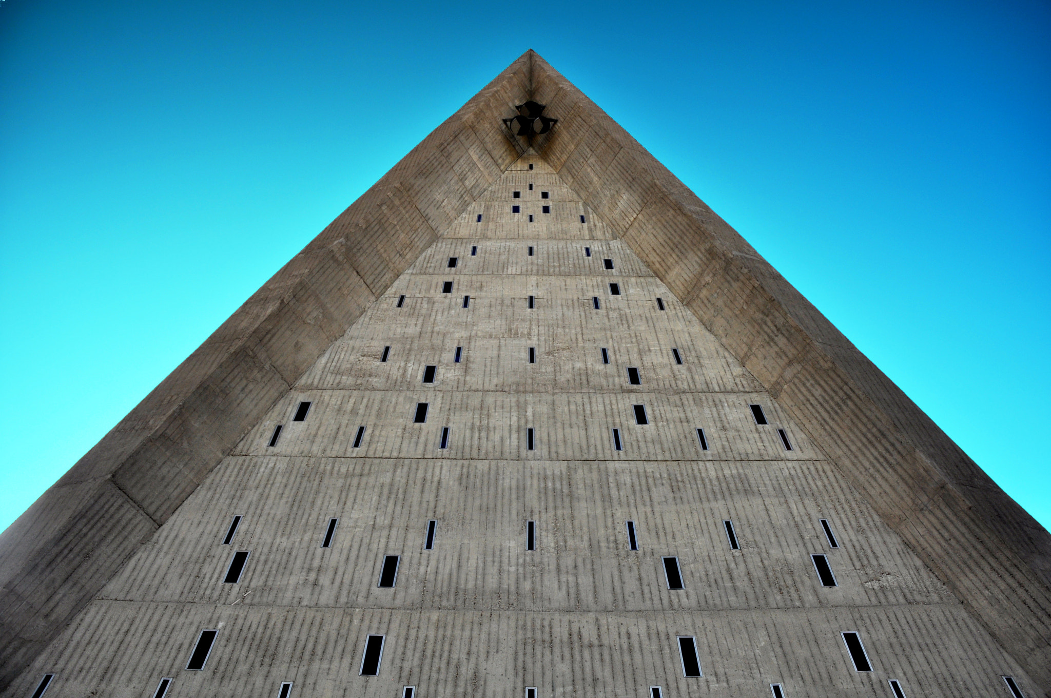 Nikon D5000 sample photo. Church photography
