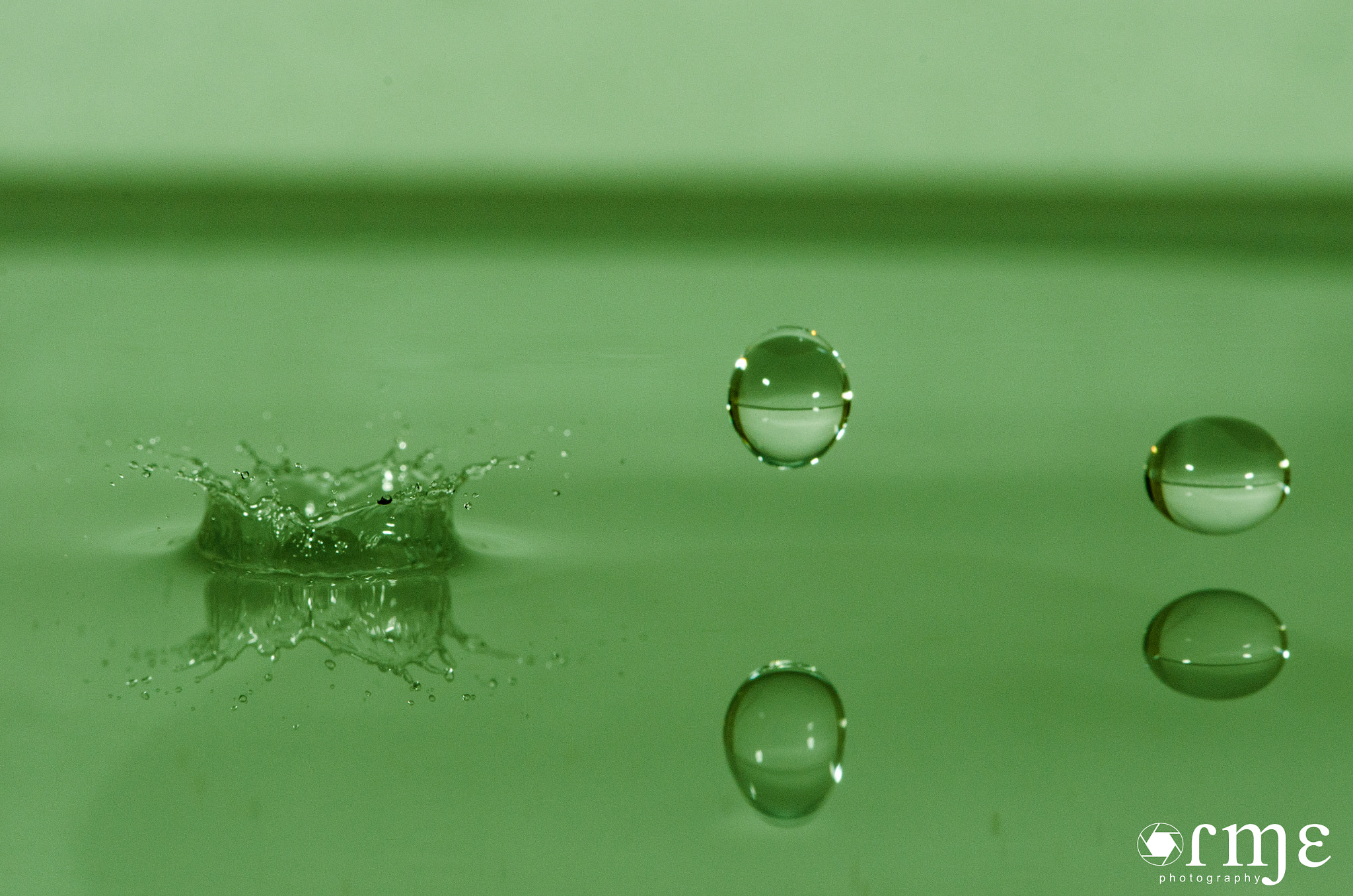 Nikon AF-S Micro-Nikkor 105mm F2.8G IF-ED VR sample photo. Splash 3 drops 2 photography
