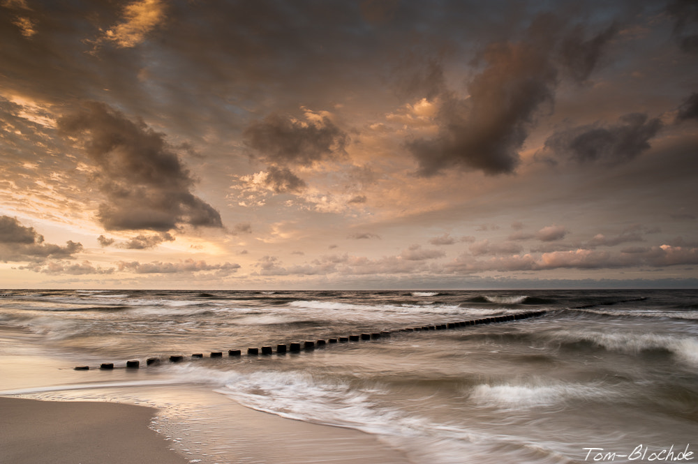 Nikon D700 + Nikon AF Nikkor 24mm F2.8D sample photo. Abendbrandung auf usedom photography