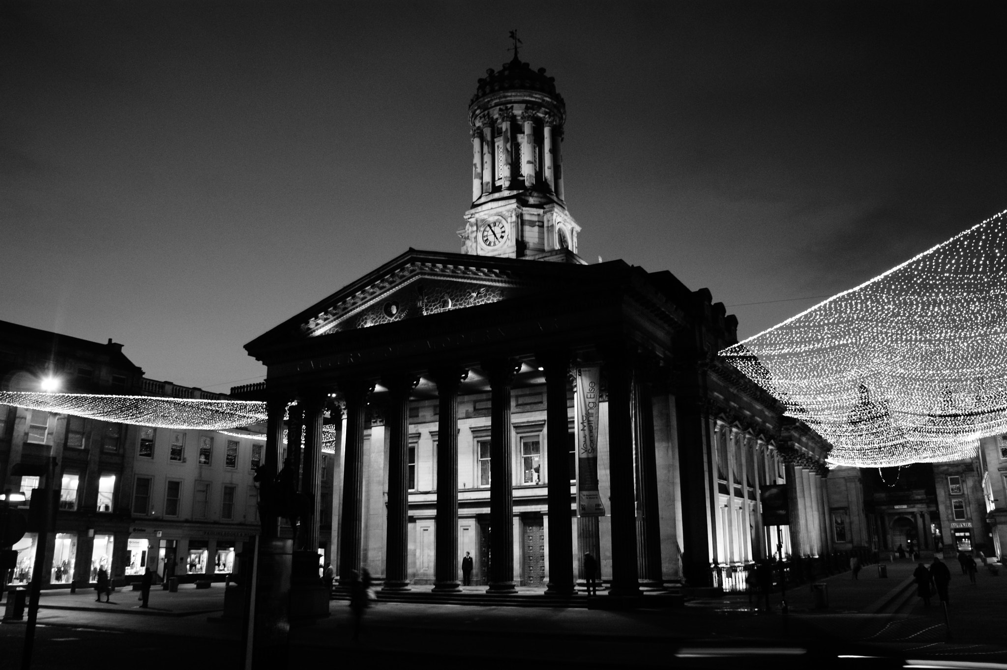 Sony Alpha DSLR-A390 sample photo. Musuem of modern art, glasgow photography