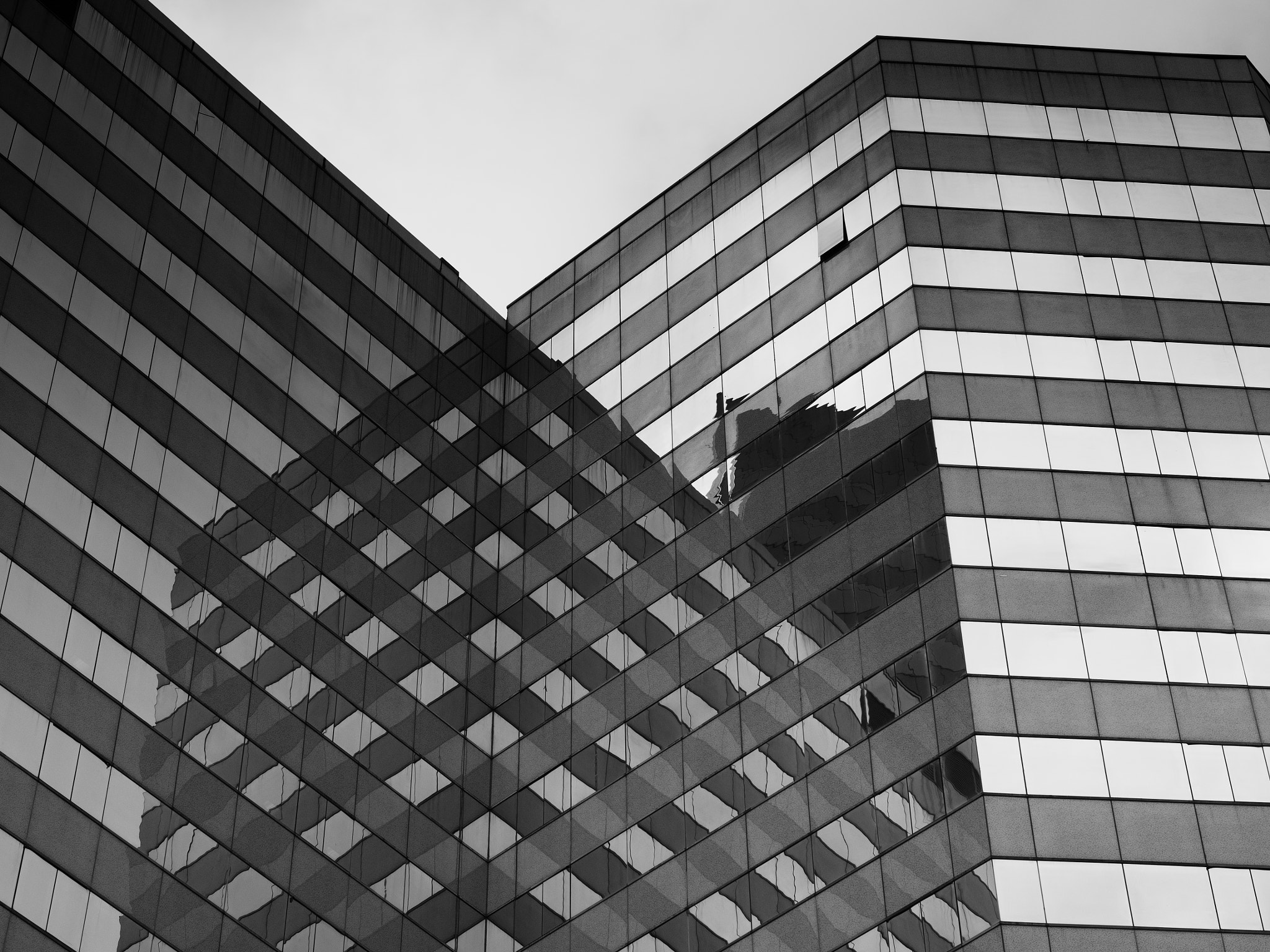 Panasonic Leica DG Nocticron 42.5mm F1.2 ASPH OIS sample photo. Geometry photography