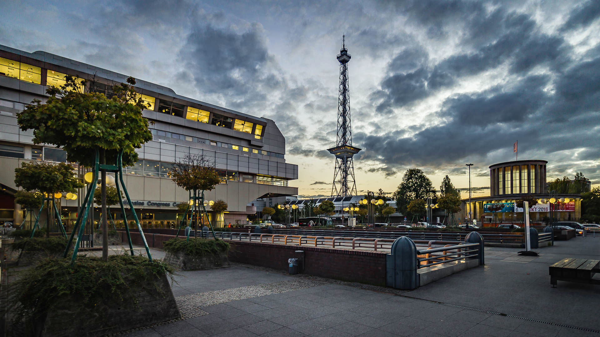 Canon EF-M 11-22mm F4-5.6 IS STM sample photo. Icc photography