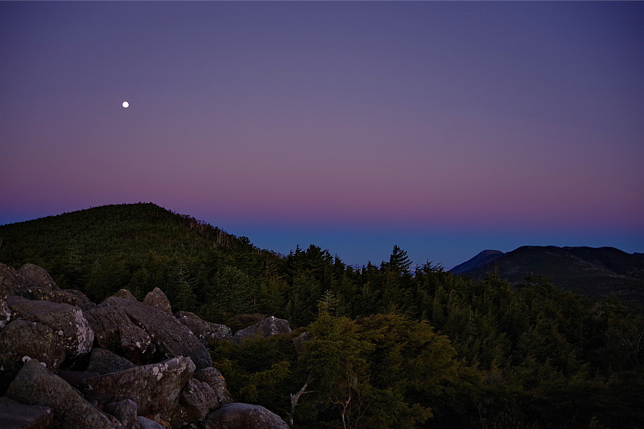 Pentax K-1 sample photo. Super moon and venusbelt photography
