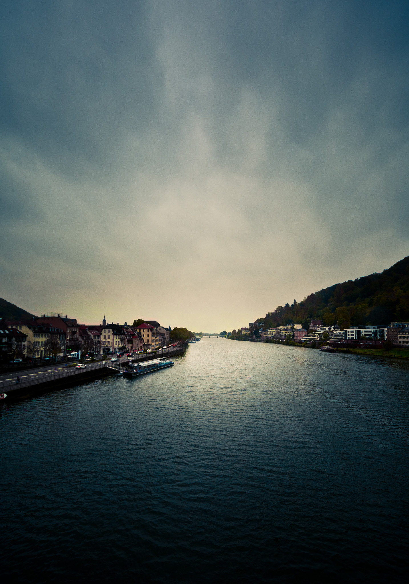 Sigma 8-16mm F4.5-5.6 DC HSM sample photo. Heidelberg's lake photography