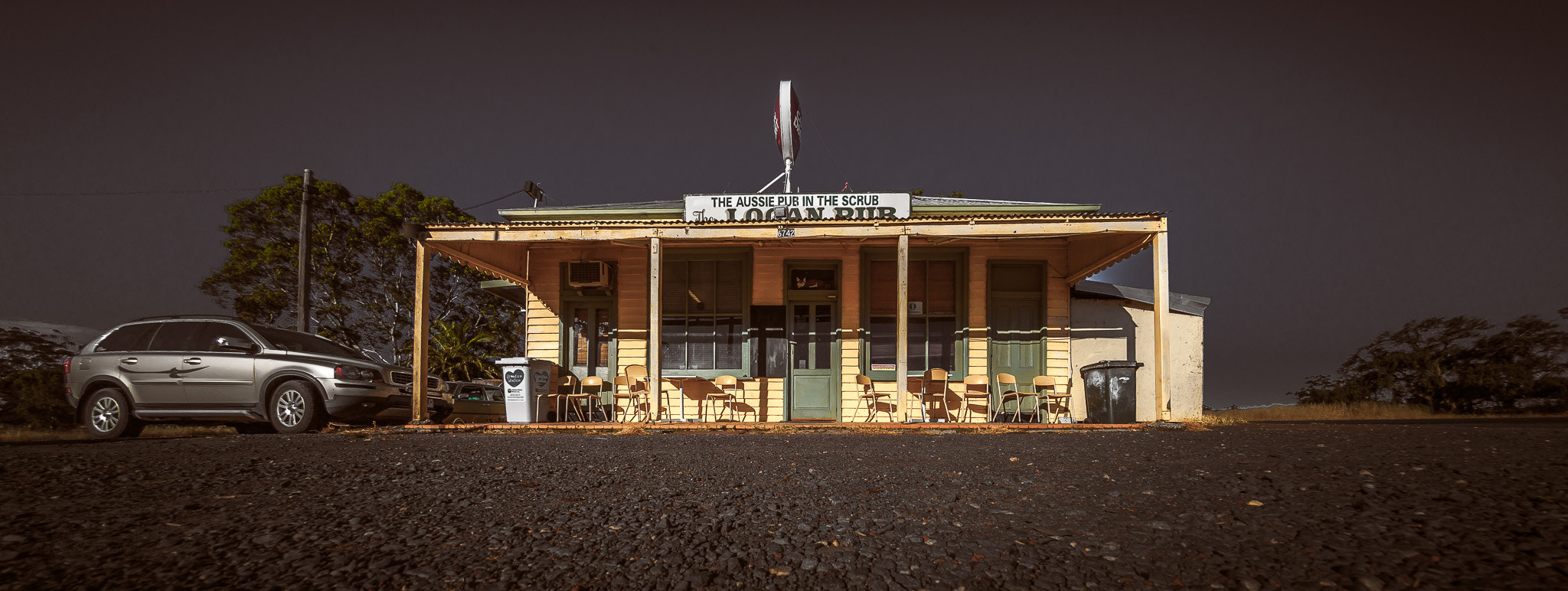 Canon EOS 5D Mark II sample photo. The aussie pub in the scrub photography