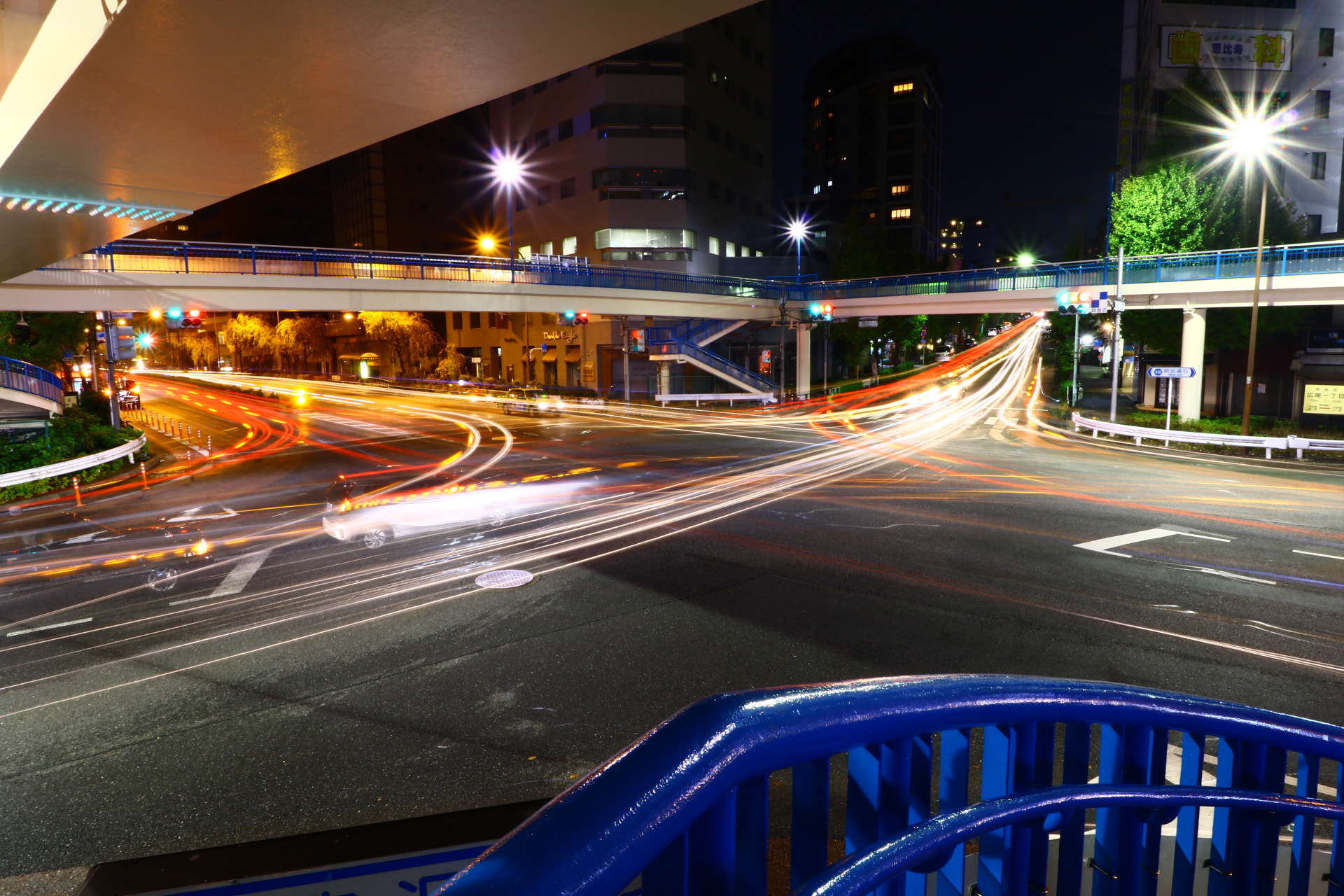 Canon EOS 750D (EOS Rebel T6i / EOS Kiss X8i) sample photo. Tokyo midnight photography