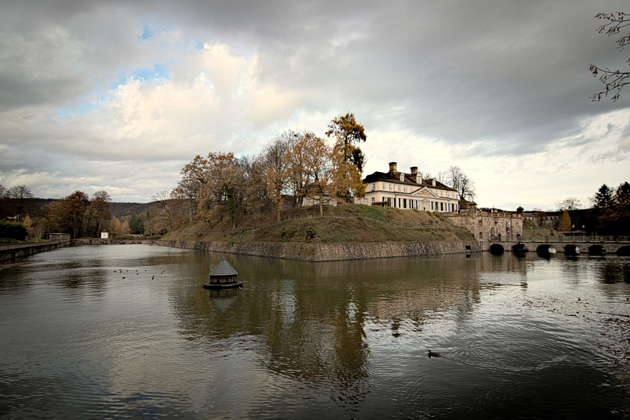 Canon EOS 750D (EOS Rebel T6i / EOS Kiss X8i) + Tokina AT-X Pro 12-24mm F4 (IF) DX sample photo. Schloß bad pyrmont, 20.11.16 photography