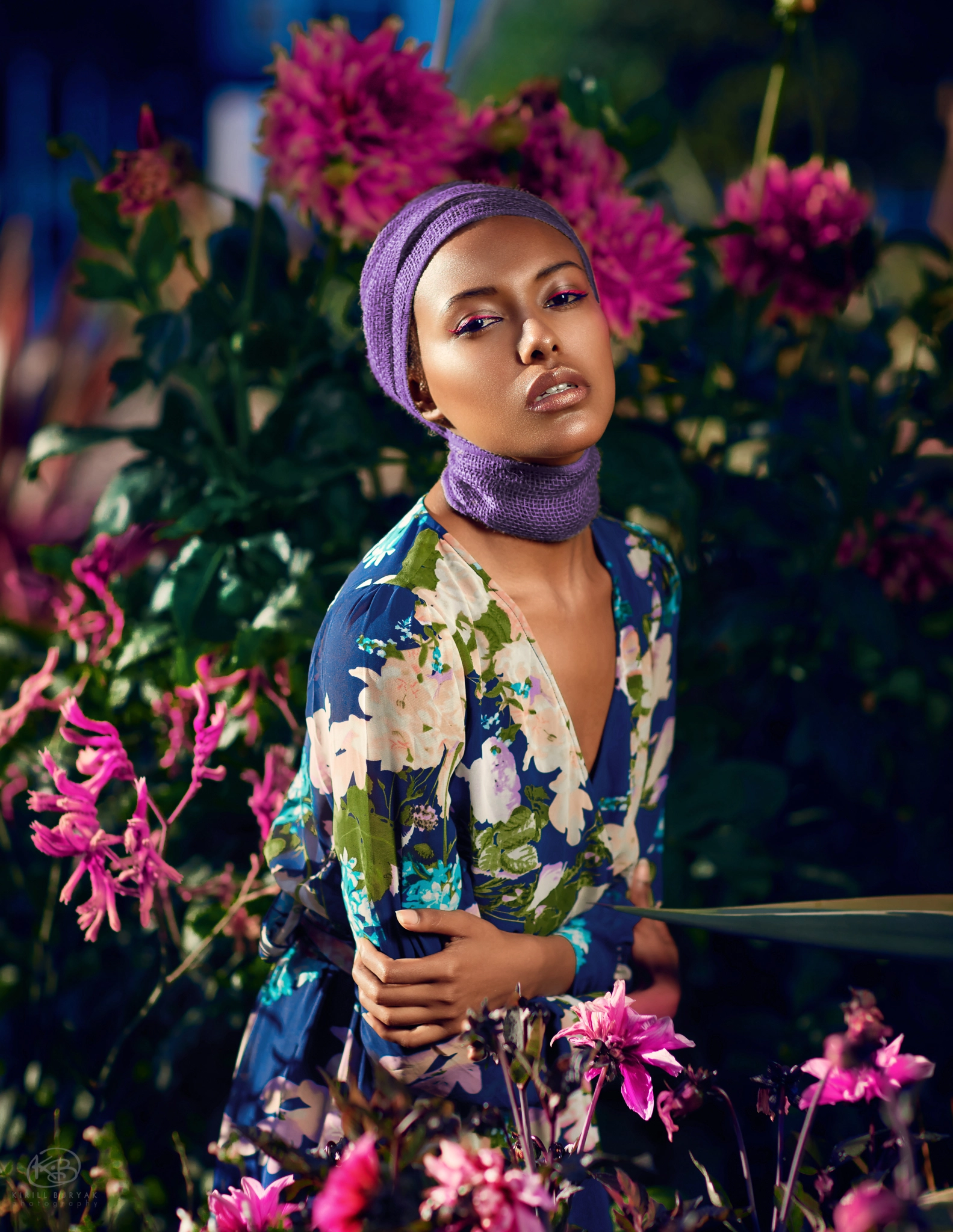 Canon EOS 5DS + Canon EF 85mm F1.2L II USM sample photo. "aglow" photography