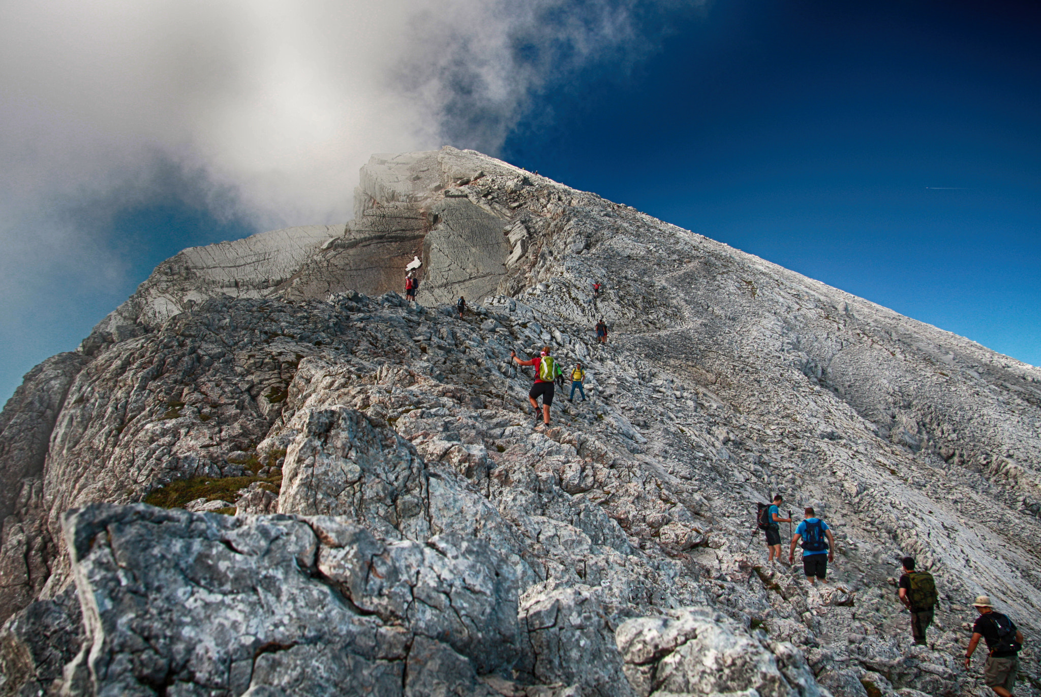 Canon EF-S 17-85mm F4-5.6 IS USM sample photo. Race to the summit photography