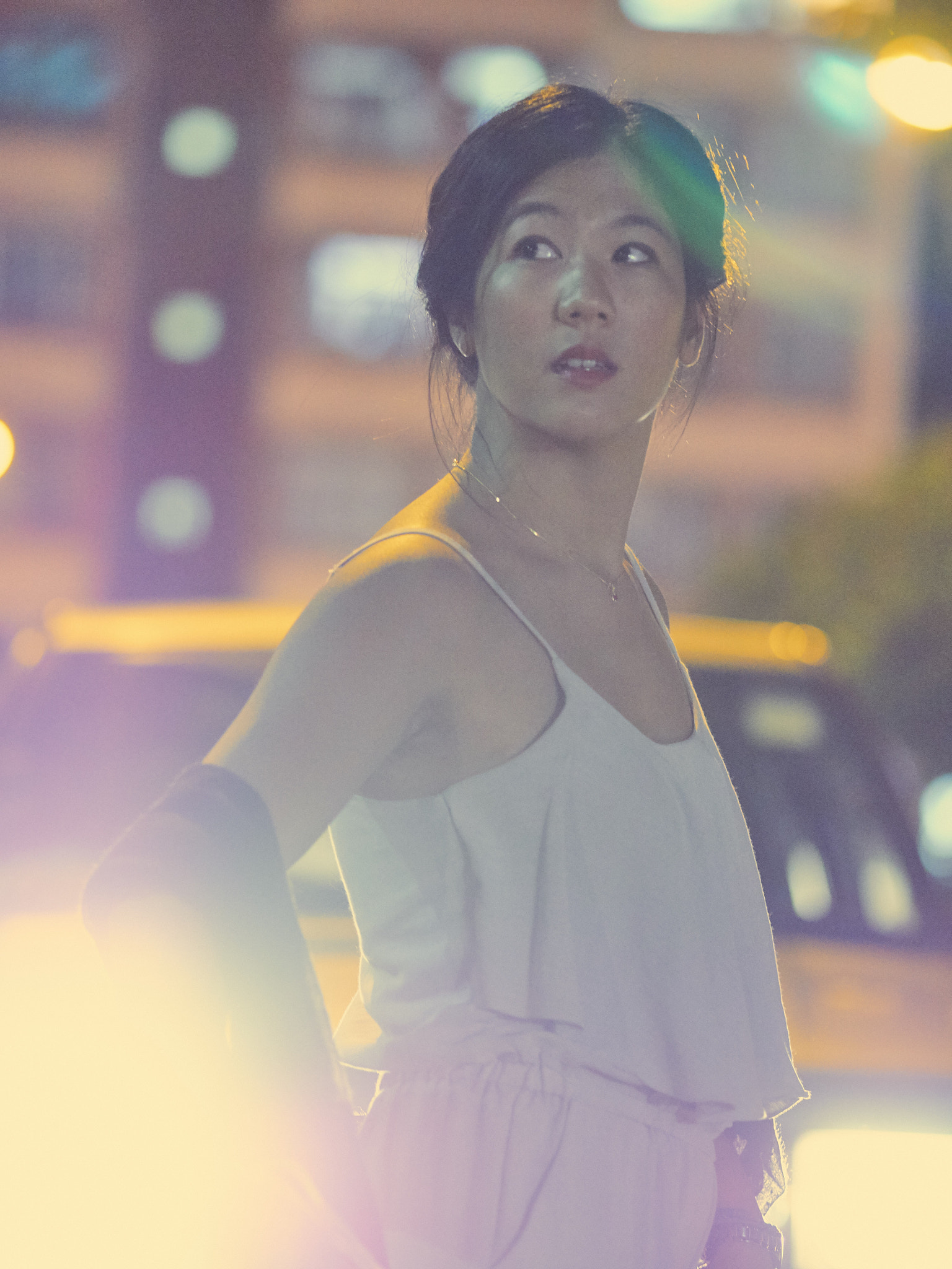 Panasonic Lumix DMC-GH4 + Olympus M.Zuiko Digital ED 75mm F1.8 sample photo. Girl lost in thoughts photography