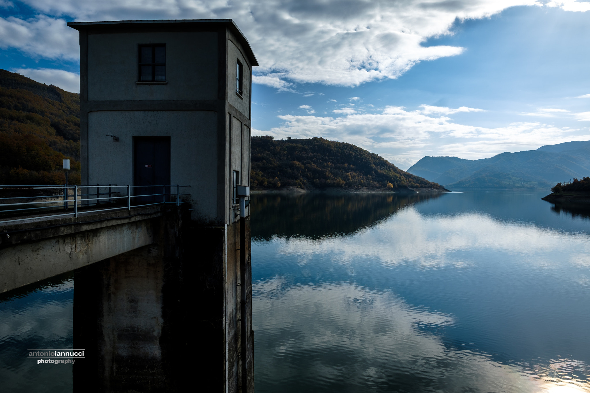 Fujifilm X-T2 + Fujifilm XF 14mm F2.8 R sample photo. Illusion photography