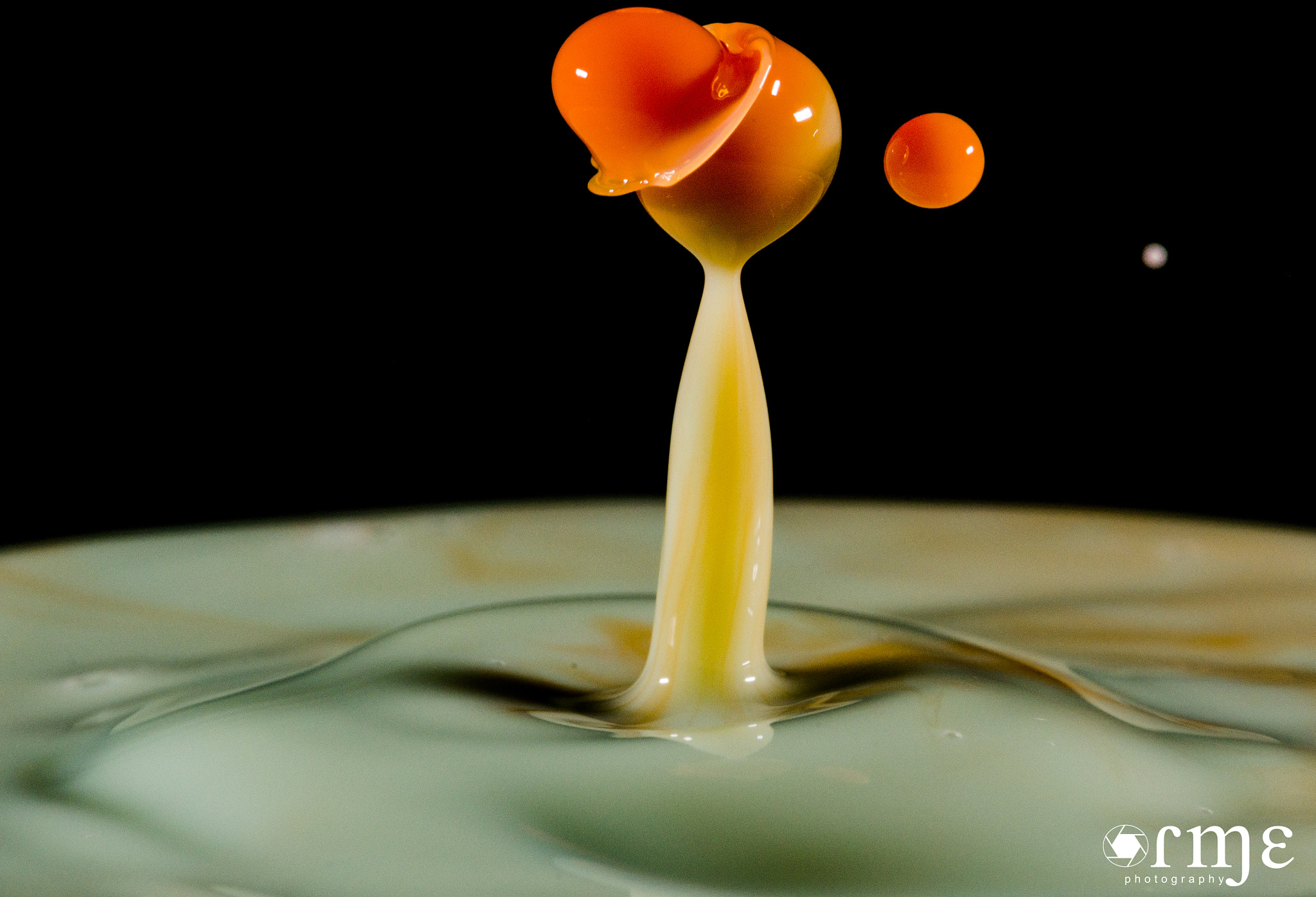 Nikon AF-S Micro-Nikkor 105mm F2.8G IF-ED VR sample photo. Splash drop milk 5 photography