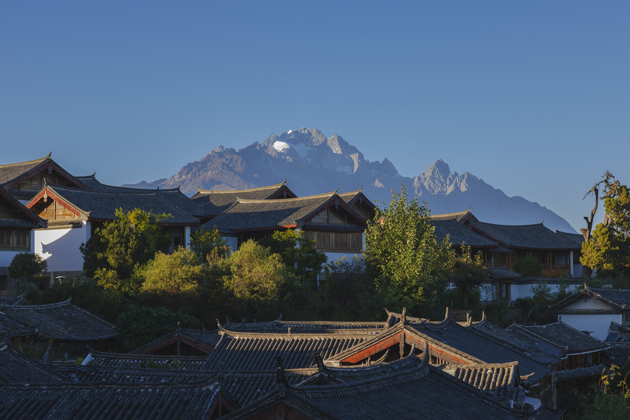 Nikon D3X + Nikon AF-S Nikkor 85mm F1.4G sample photo. Lijiang photography