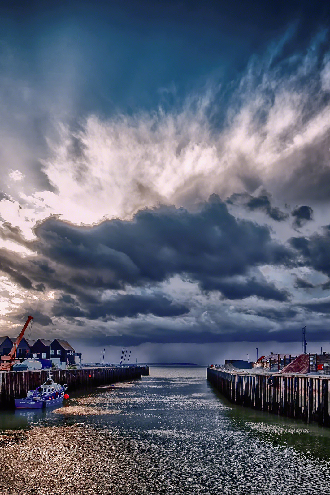 Canon EOS 5DS R + Canon EF 16-35mm F4L IS USM sample photo. To the sea photography