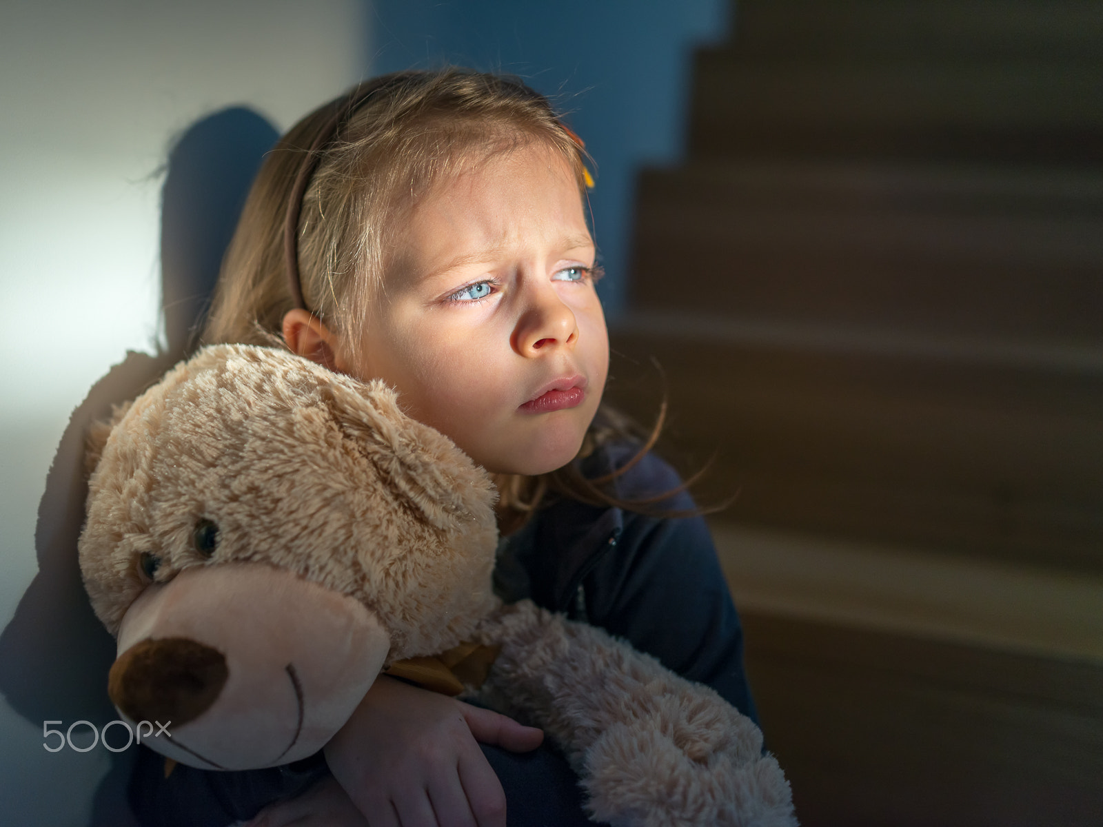 Nikon D800E + Sigma 35mm F1.4 DG HSM Art sample photo. Sad little girl embracing her teddy bear - feels lonely photography