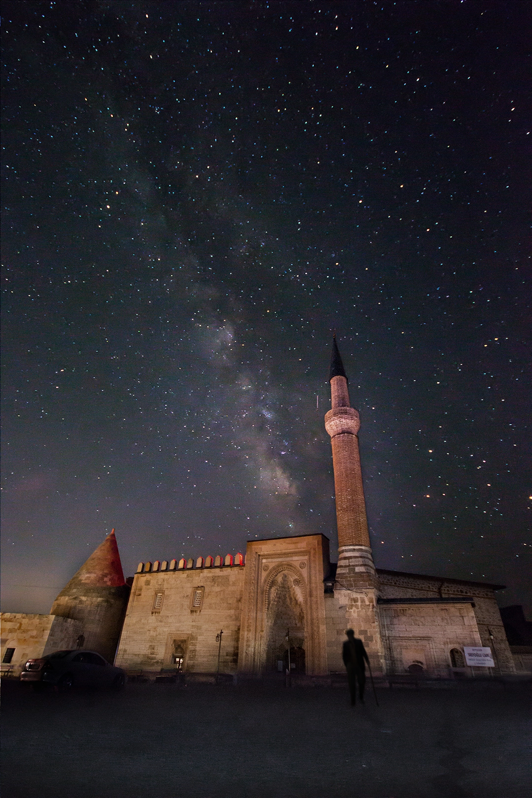 Canon EOS 650D (EOS Rebel T4i / EOS Kiss X6i) + Sigma 10-20mm F4-5.6 EX DC HSM sample photo. Esrefoglu mosque  photography