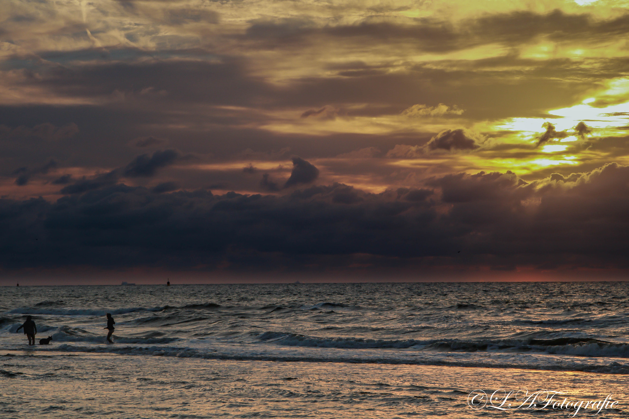 Canon EOS 760D (EOS Rebel T6s / EOS 8000D) sample photo. The beach kijkduin photography