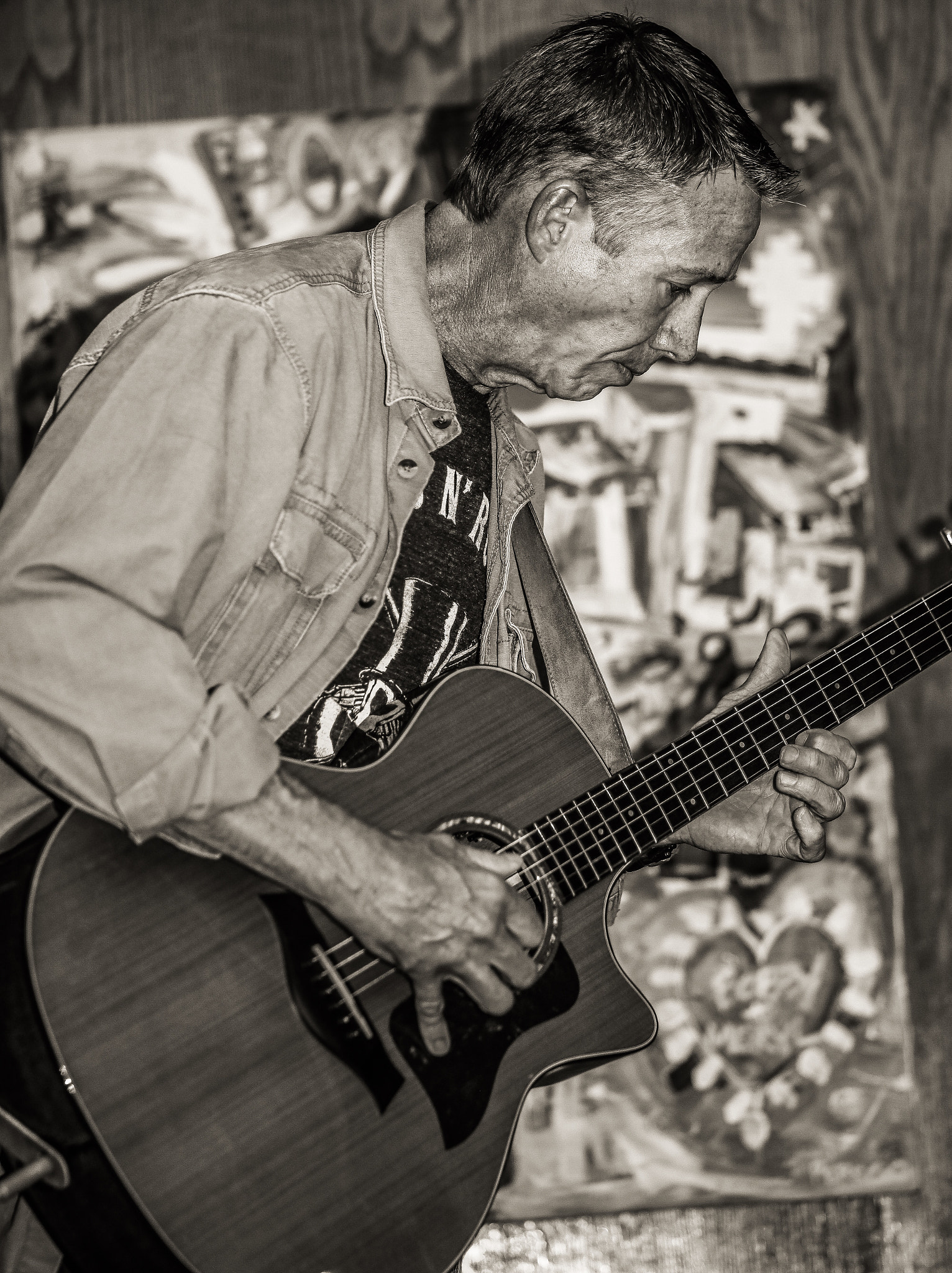 Canon EOS 80D + Canon EF 85mm F1.8 USM sample photo. Guitar player photography