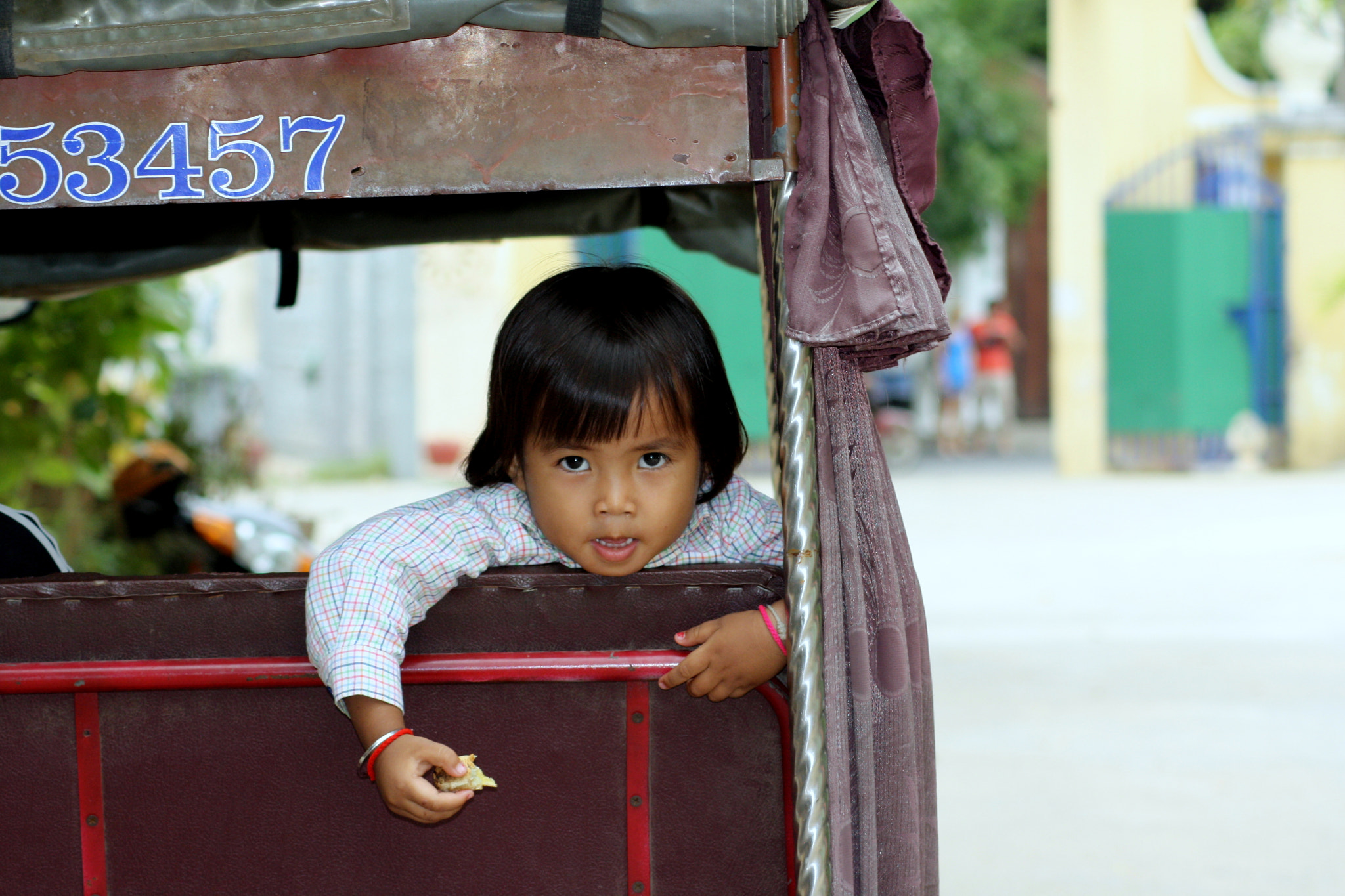Canon EOS 1000D (EOS Digital Rebel XS / EOS Kiss F) sample photo. Orphanage in phnom penh, cambodia photography
