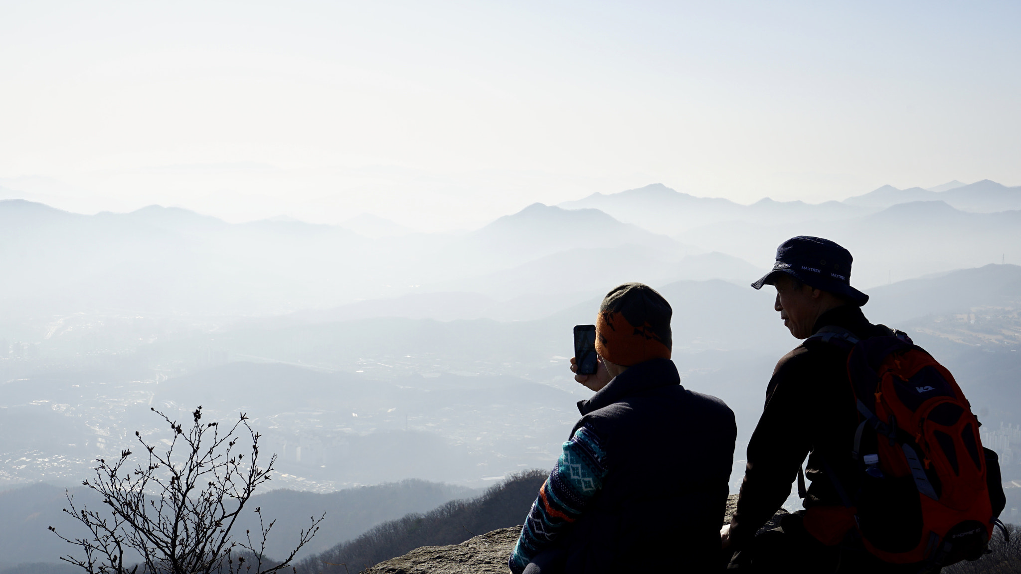 Sony a7 II + Sony Vario-Tessar T* FE 16-35mm F4 ZA OSS sample photo. Wind-bell photography