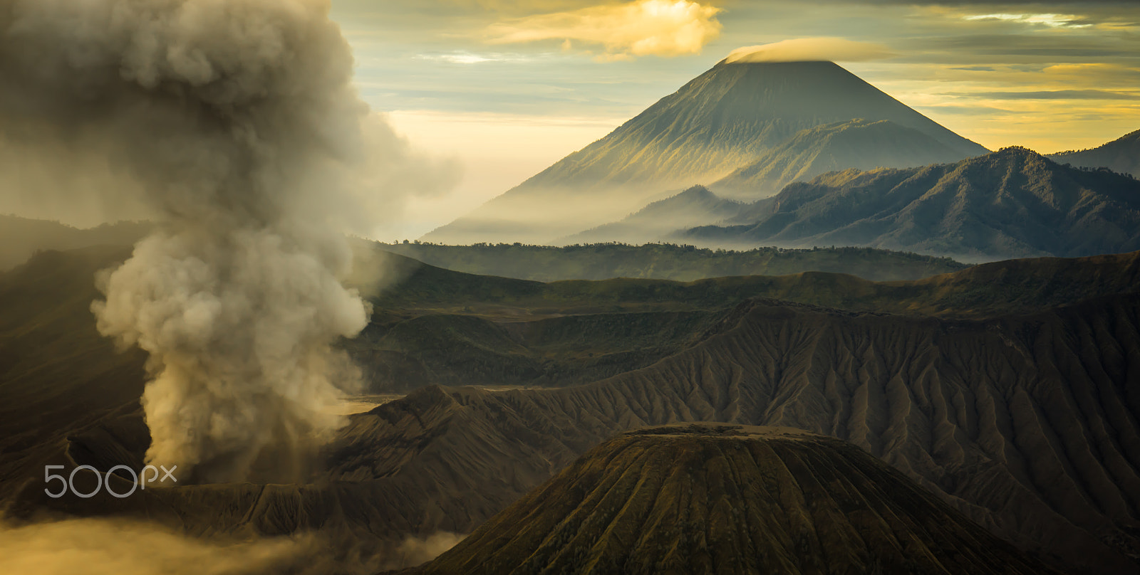 Sony a7R sample photo. The mountaintop and crater photography