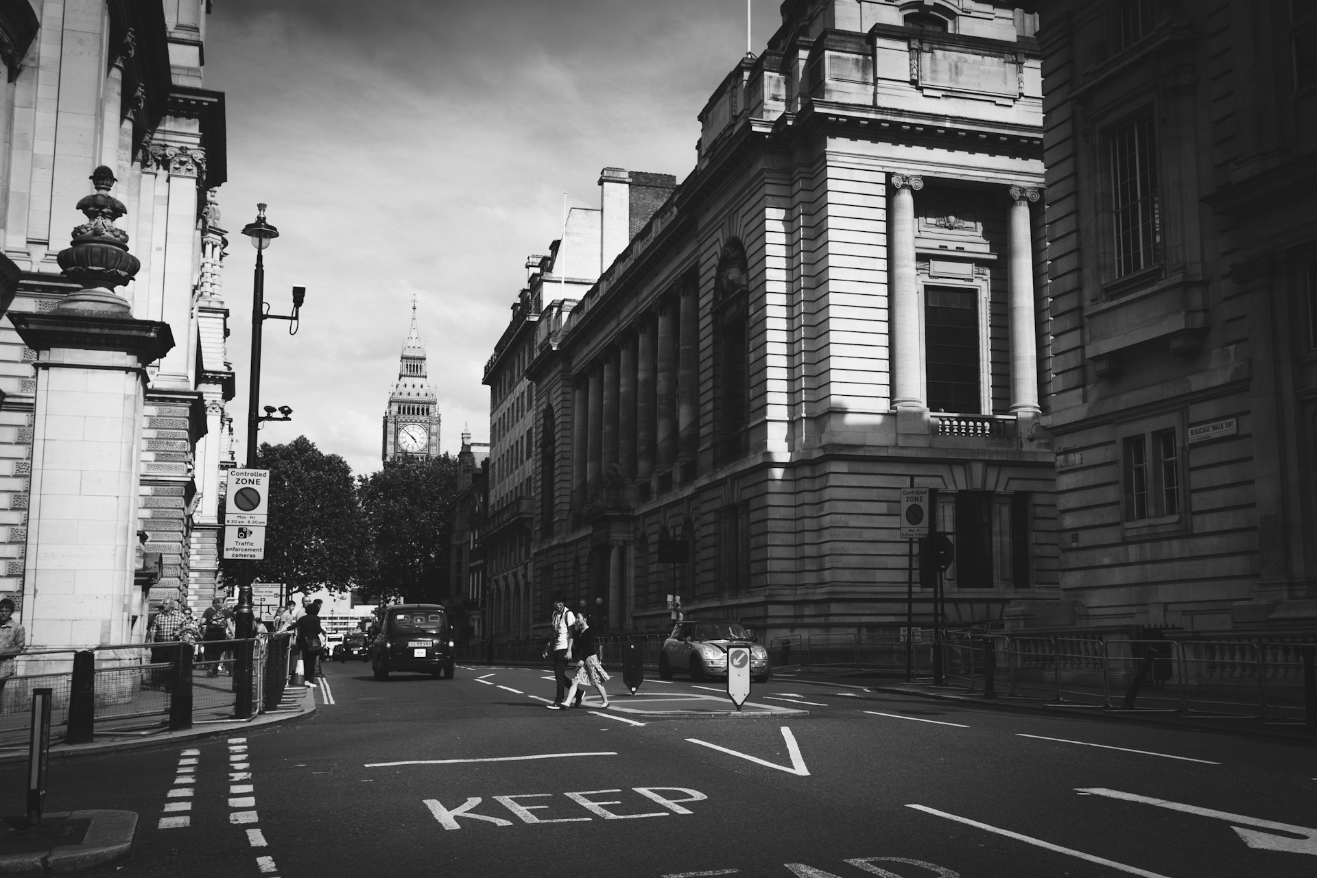 Canon EOS 5D Mark II + Canon EF 28mm F2.8 sample photo. London  photography