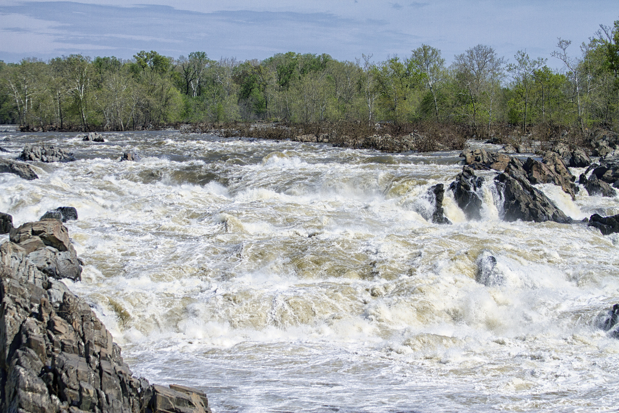 Canon EOS 7D + Canon EF 70-300mm F4.5-5.6 DO IS USM sample photo. Great falls national park photography