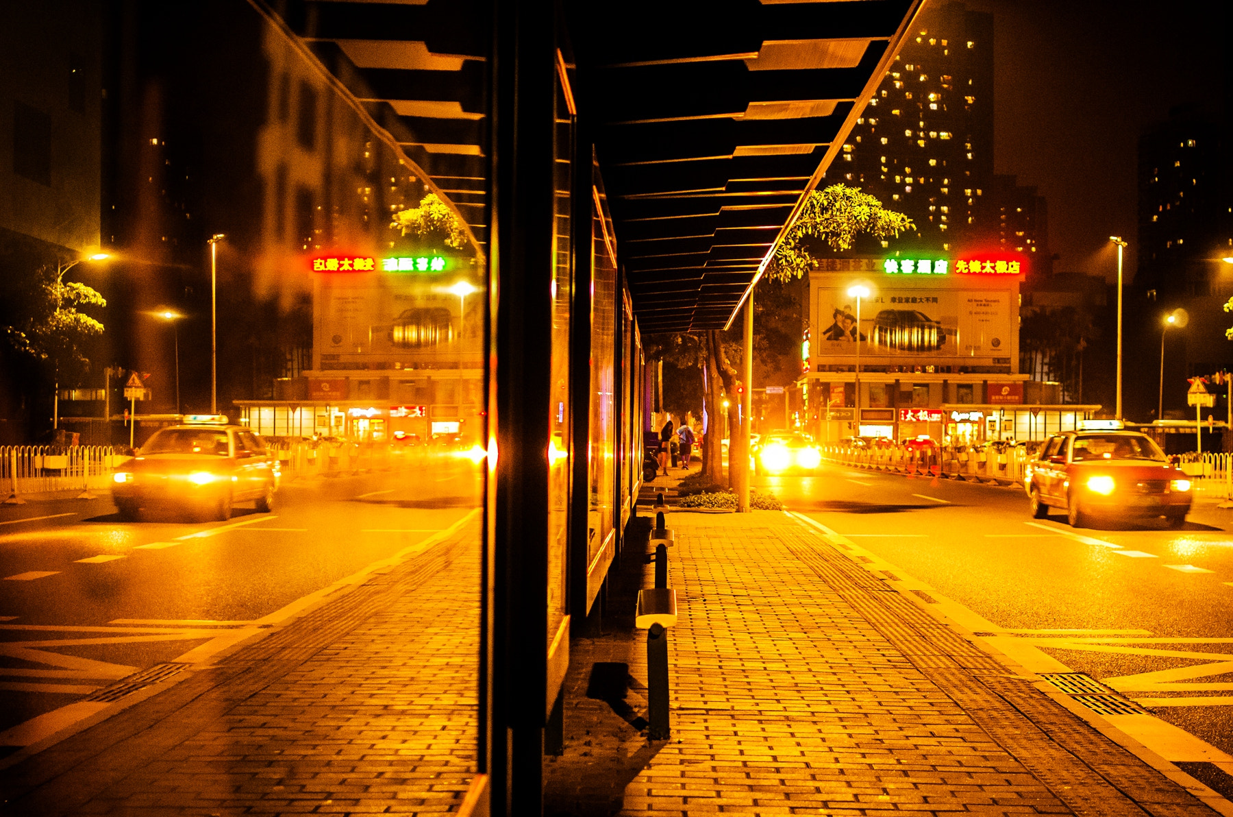 Pentax K-5 II sample photo. Bus stop photography