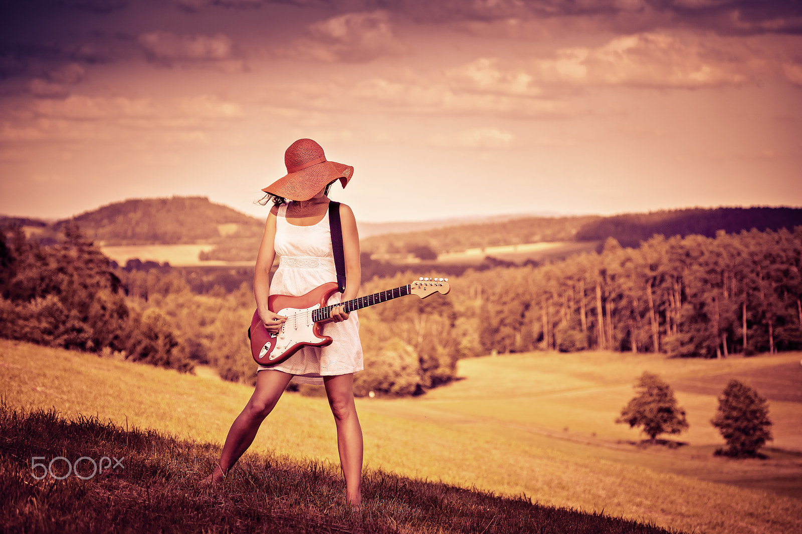 Canon EF 100-400mm F4.5-5.6L IS USM sample photo. Outdoor rock photography