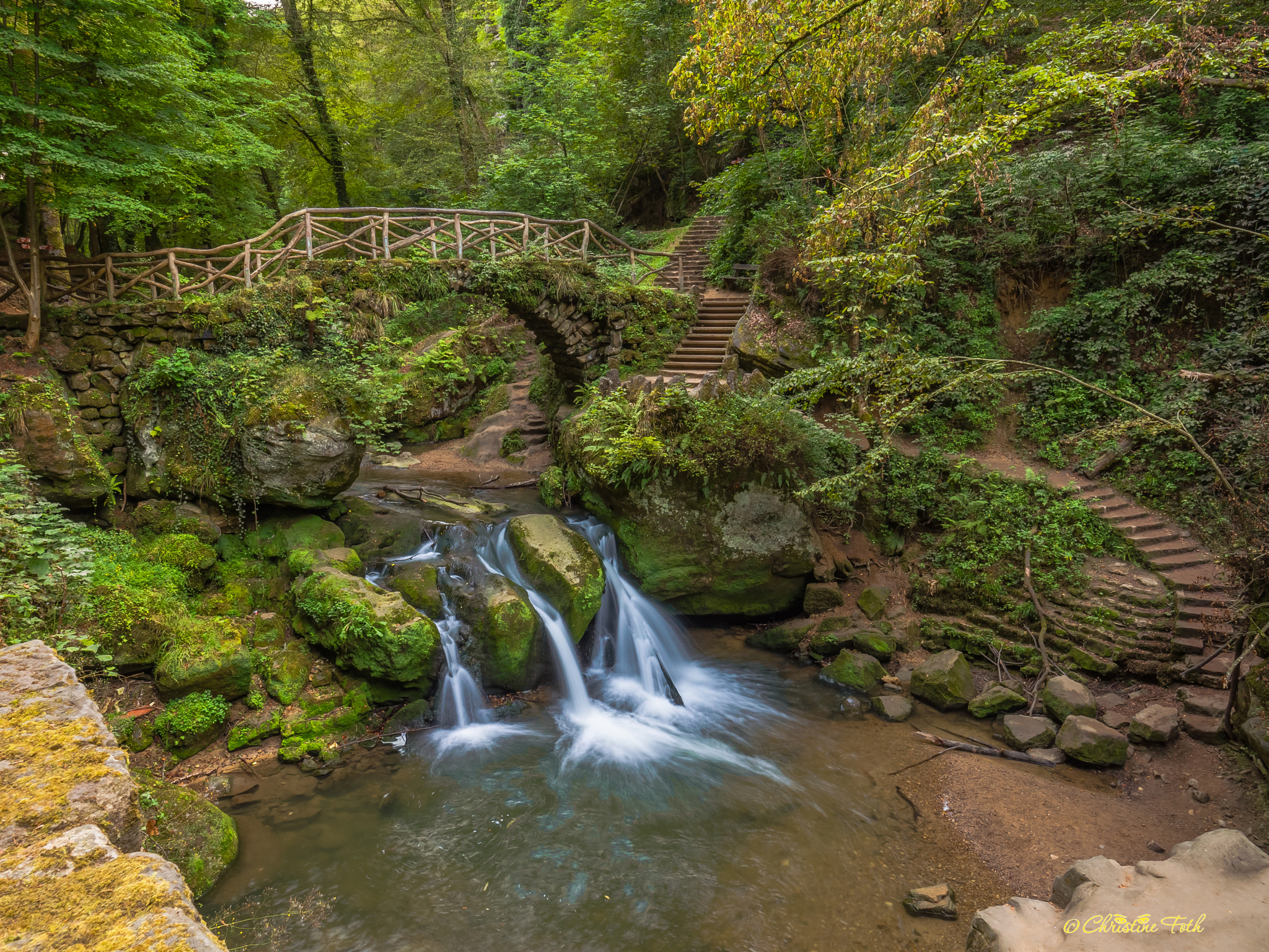 Olympus OM-D E-M5 II sample photo. Herbstliches mullerthal 1 photography