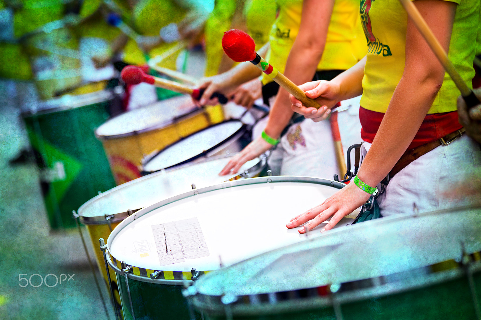 Canon EOS 5D + Canon EF 70-300mm F4-5.6 IS USM sample photo. Samba drums photography