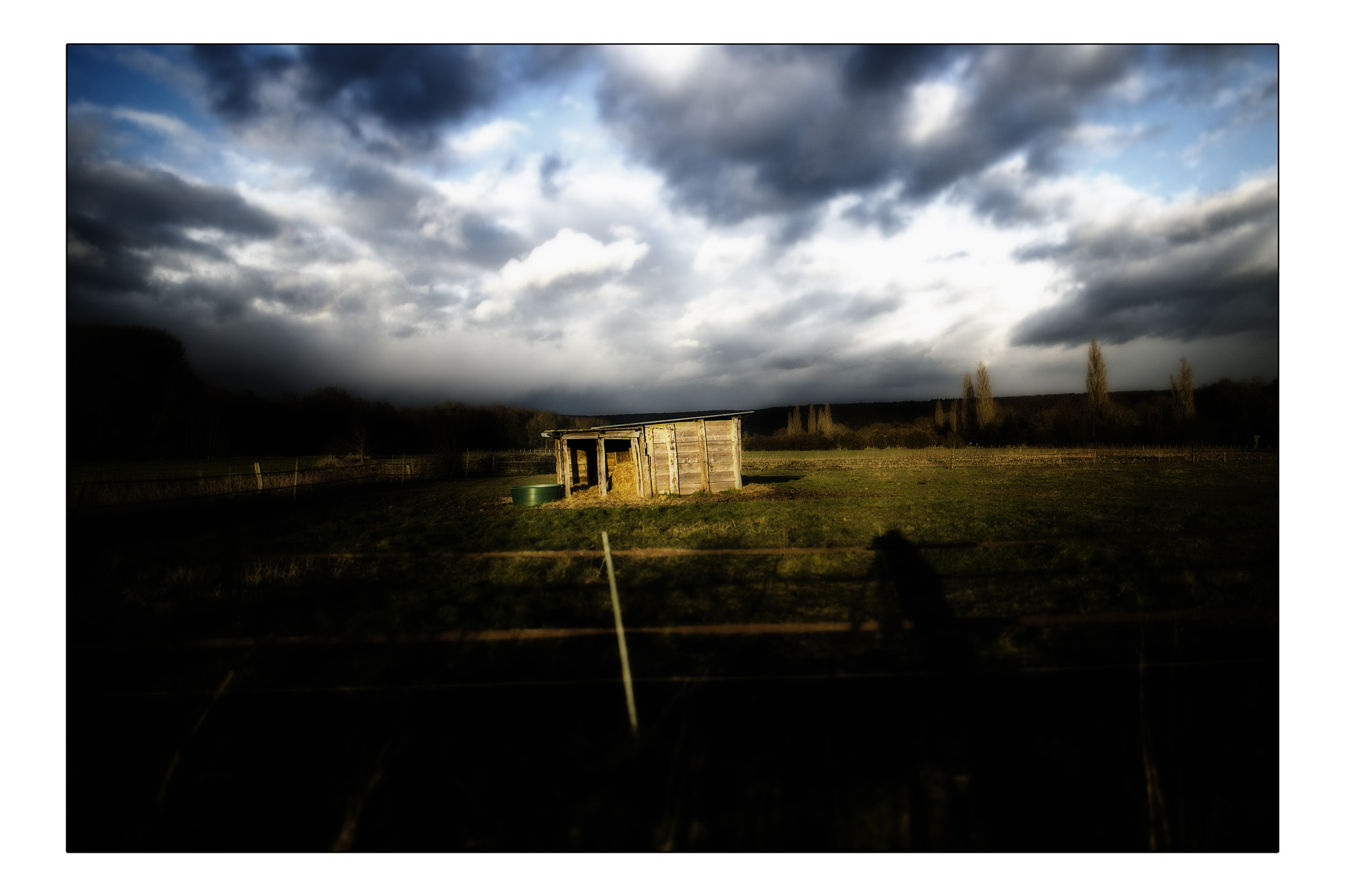 Canon EOS 6D + Canon TS-E 24mm f/3.5L sample photo. La petite cabane photography