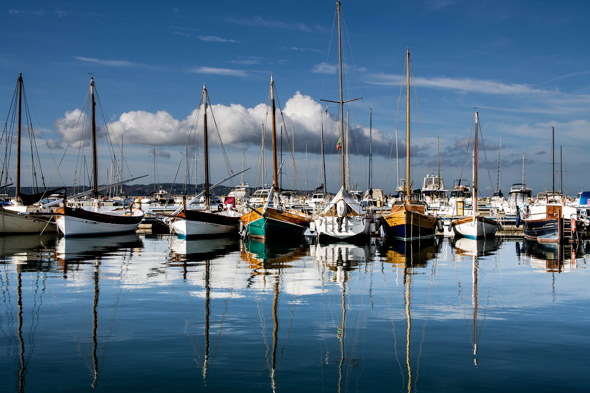 Canon EF-S 24mm F2.8 STM sample photo. Img photography
